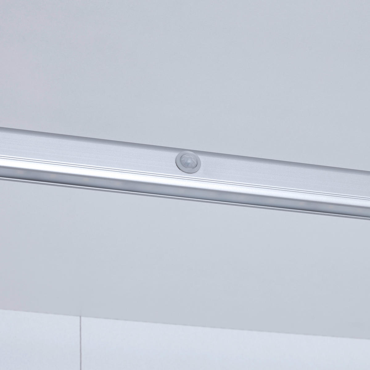 ŠIPKA ZA ODEĆU boja aluminijuma      - boja aluminijuma, metal (87,1cm) - Hom`in