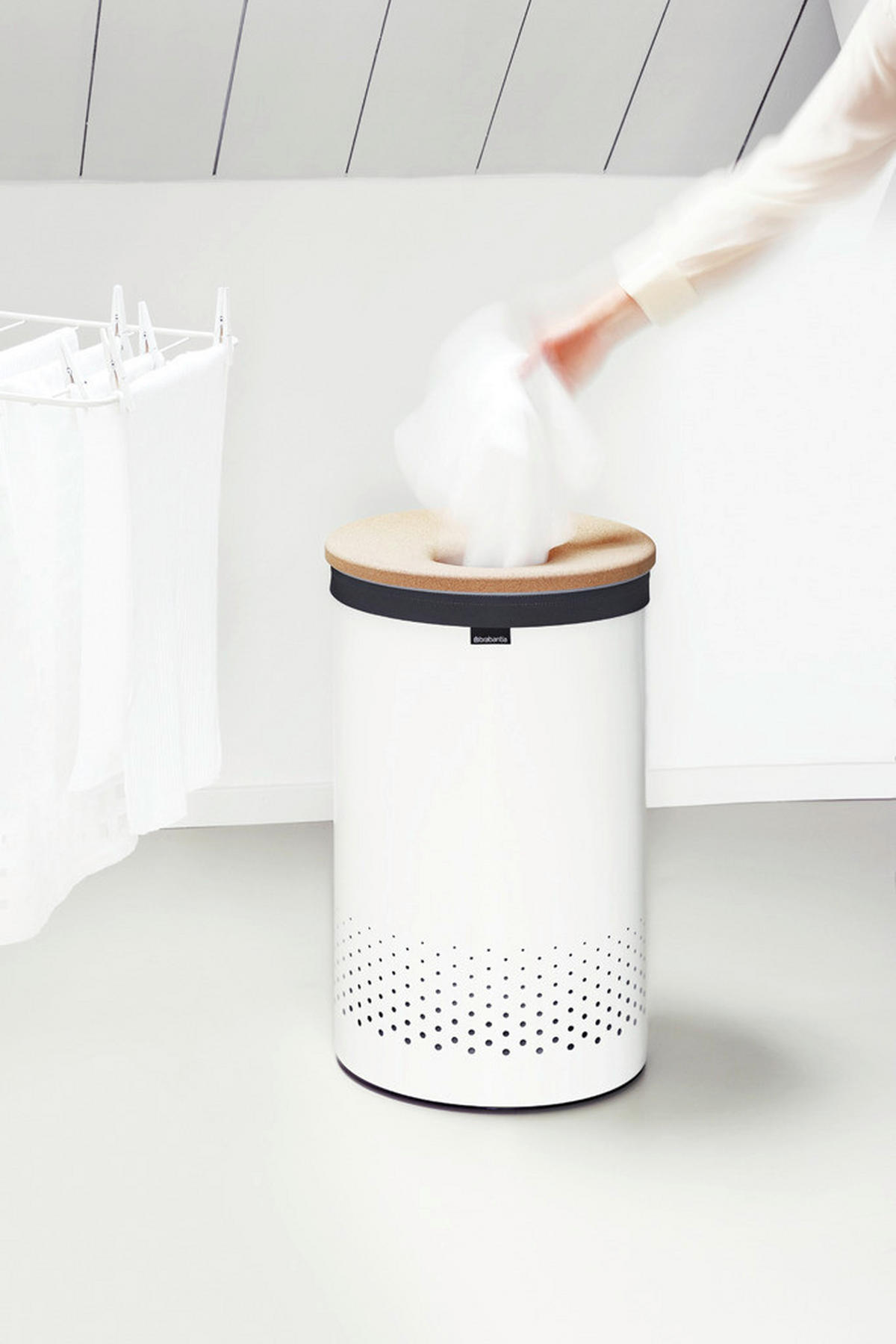 KOŠ ZA PERILO - bela, Design, kovina/leseni material (38/63,5/38cm) - Brabantia
