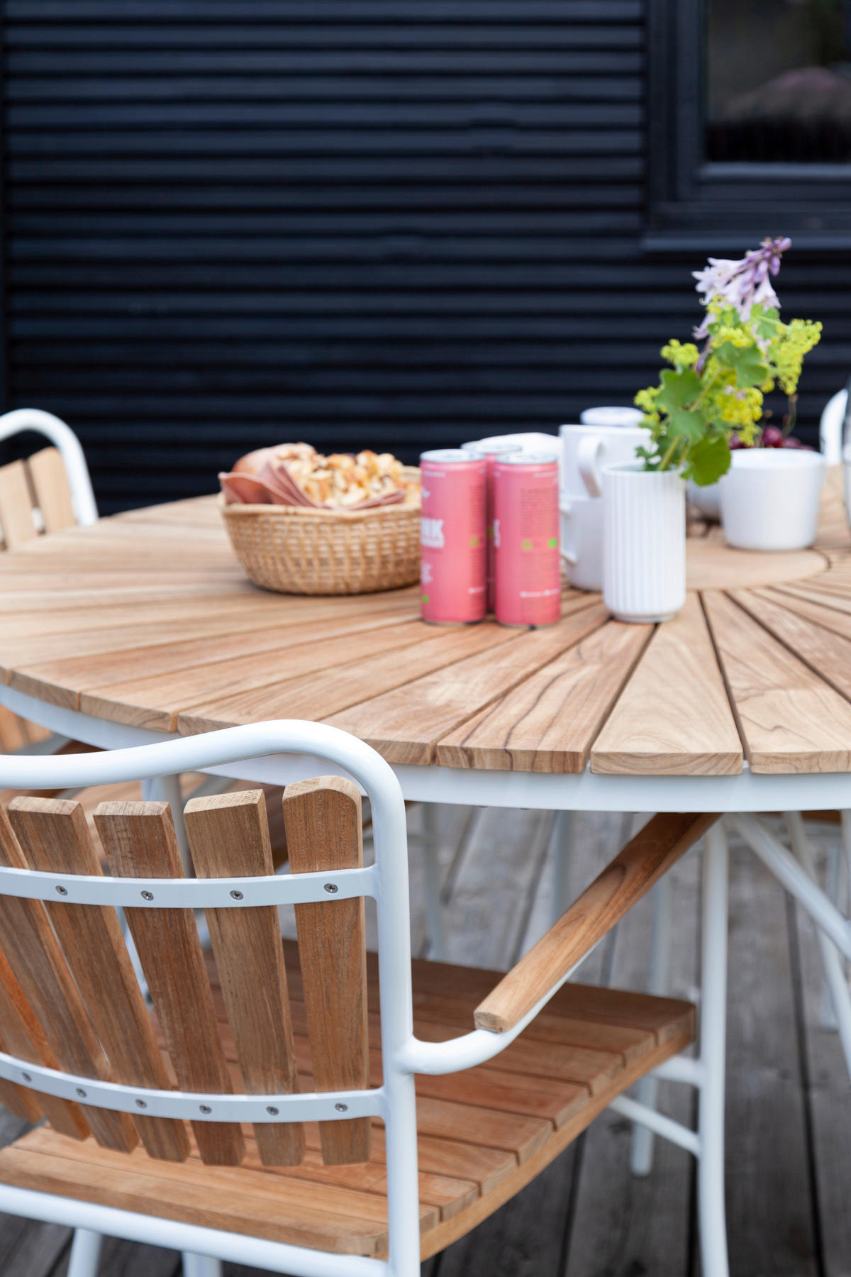 GARTENSTUHL in Holz Teakfarben, Weiß Hochglanz  - Weiß Hochglanz/Teakfarben, KONVENTIONELL, Holz/Metall (58,5/78/56,5cm) - Gardenson