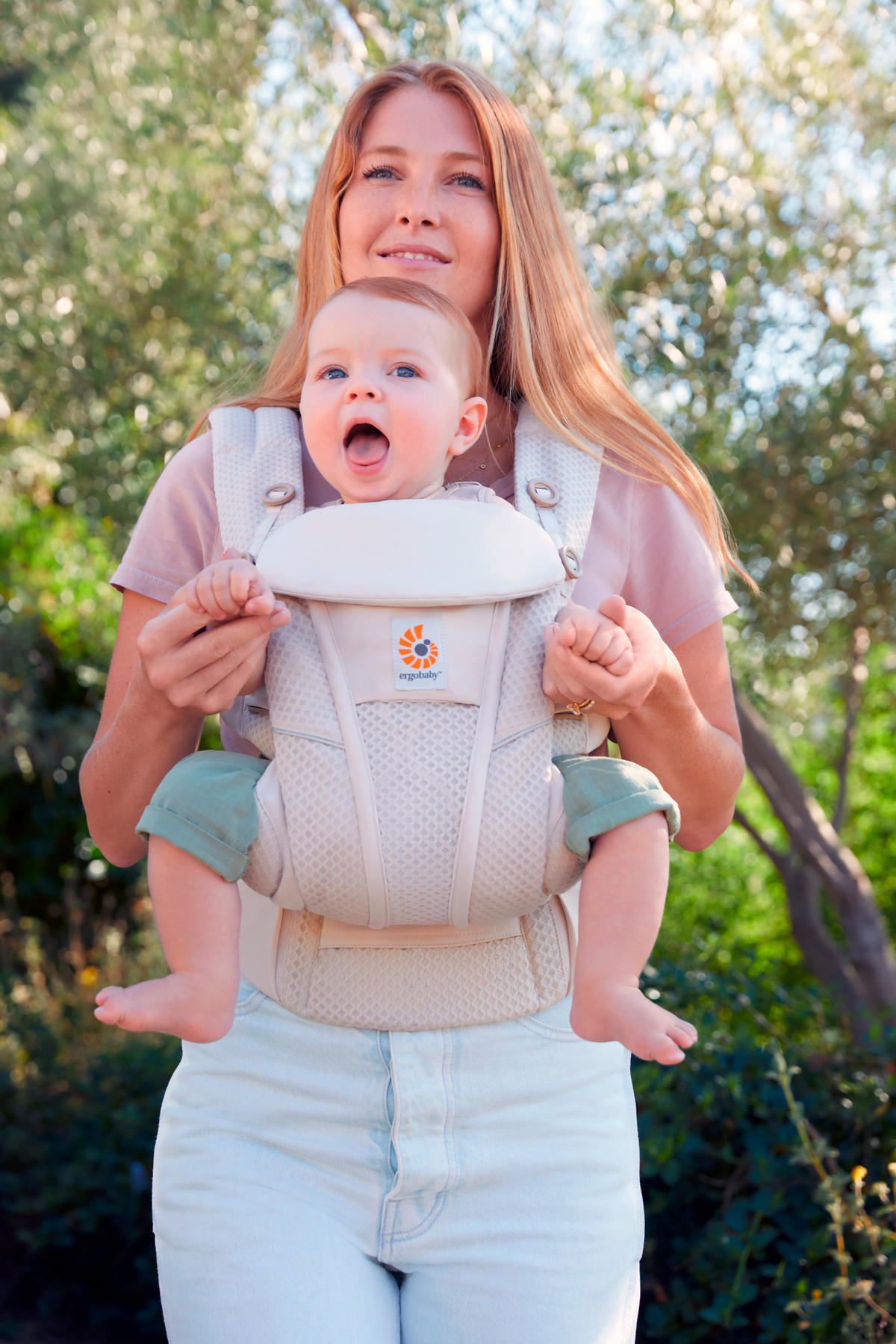 KENGUR NOSILJKA  Omni Breeze  - bež, Osnovno, tekstil (0,7kg) - Ergo Baby