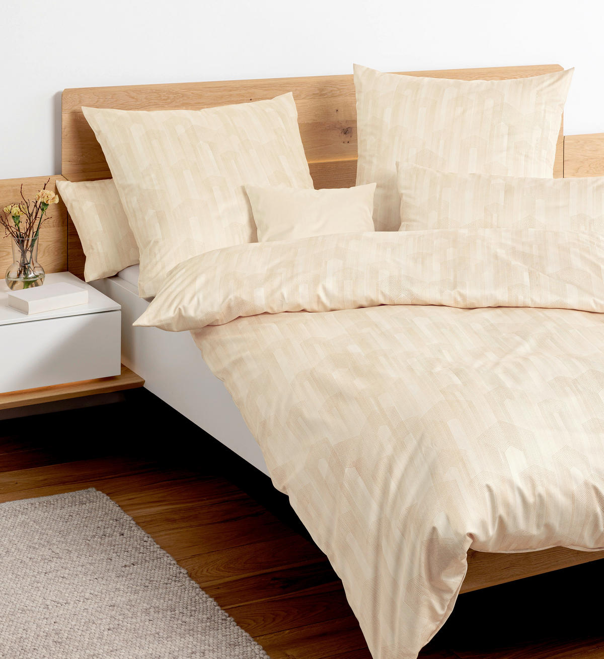 POSTELJNINA Milano 135/200 cm mako saten peščene barve  - peščene barve, Basics, tekstil (135/200cm) - Janine