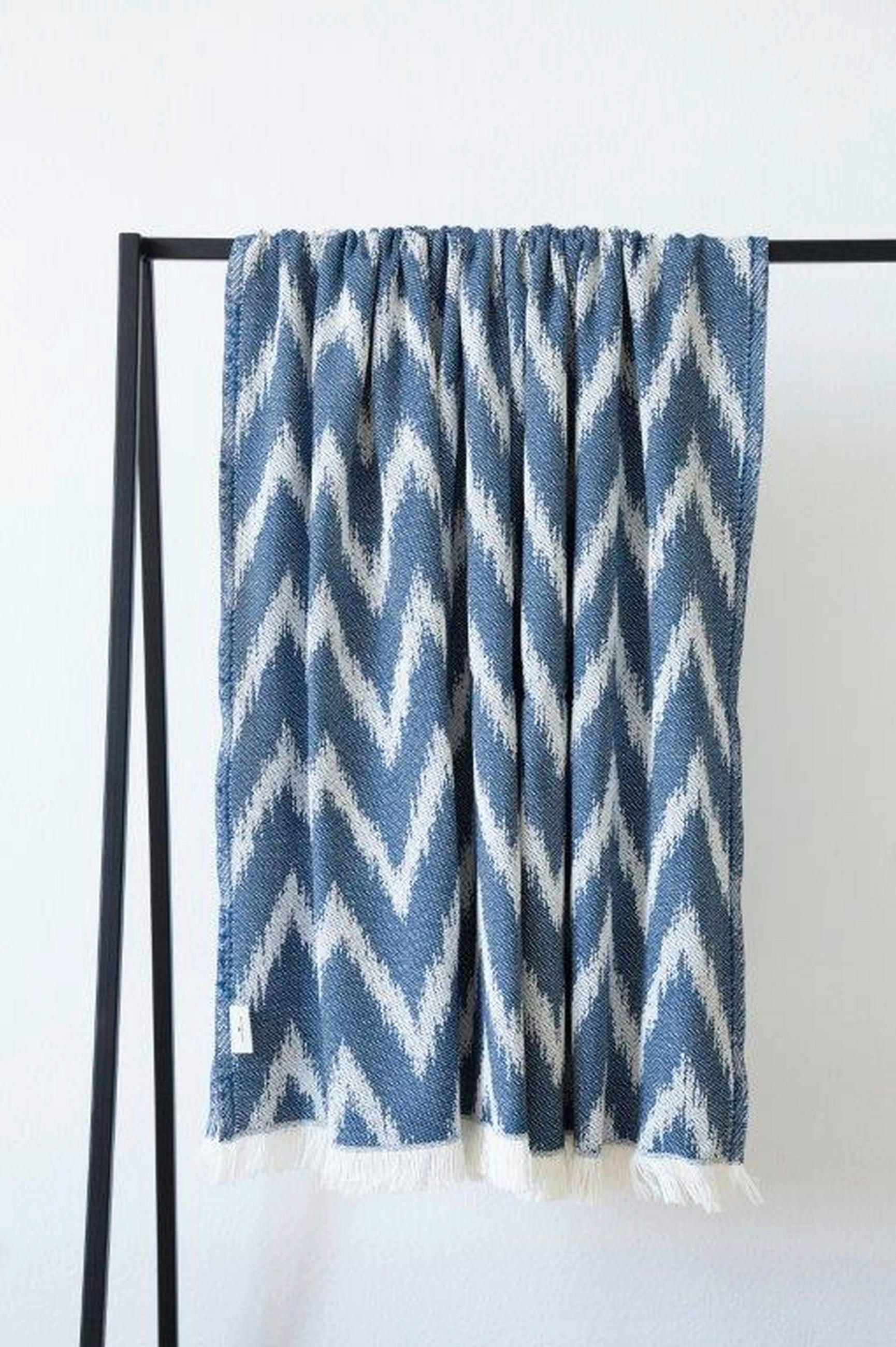 PLAID Zig Zag 140/180 cm - Blau/Creme, Konventionell, Textil (140/180cm) - Tom Tailor