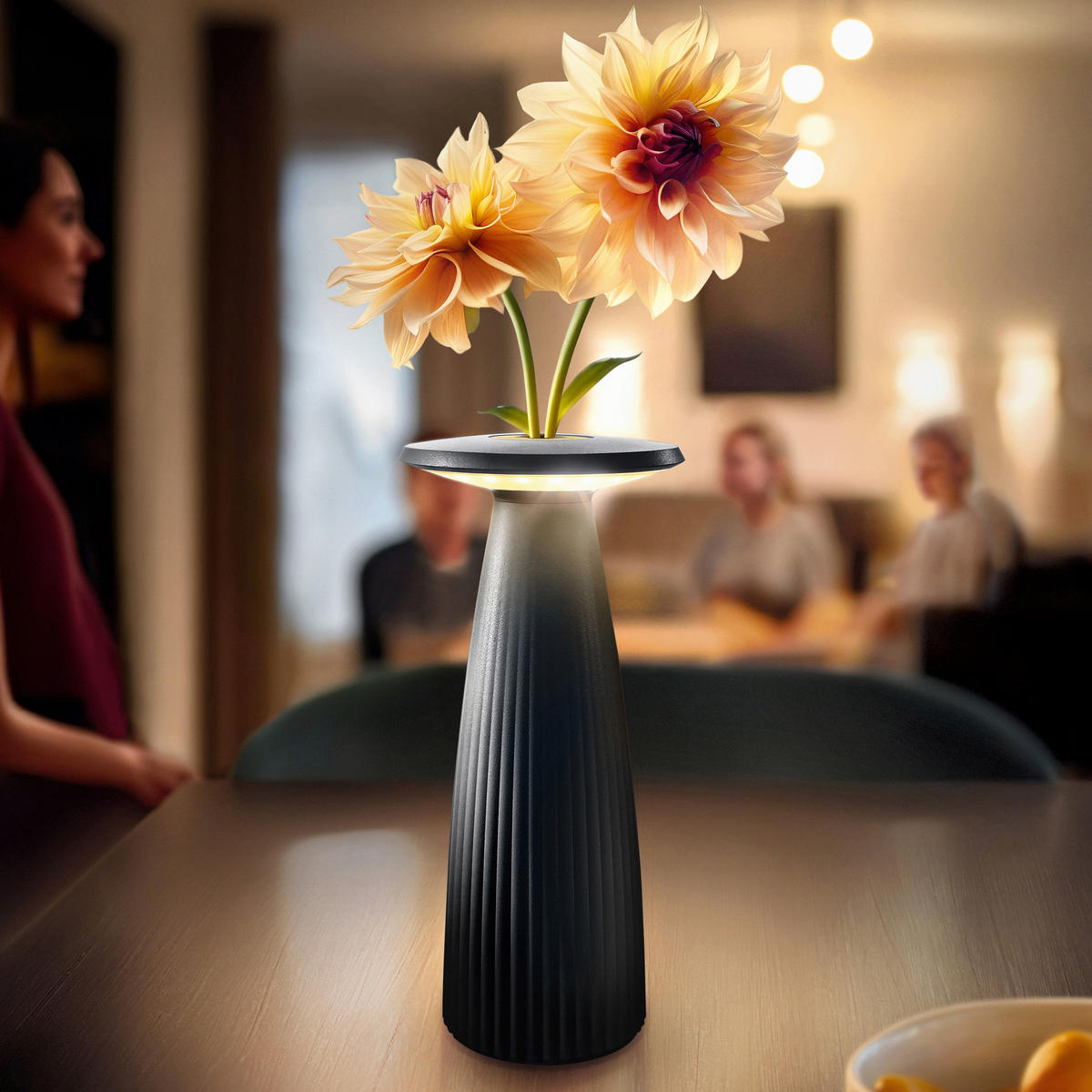 AKKU-TISCHLEUCHTE Nuflair 11,5/11,5/24 cm   - Schwarz, Design, Metall (11,5/11,5/24cm)