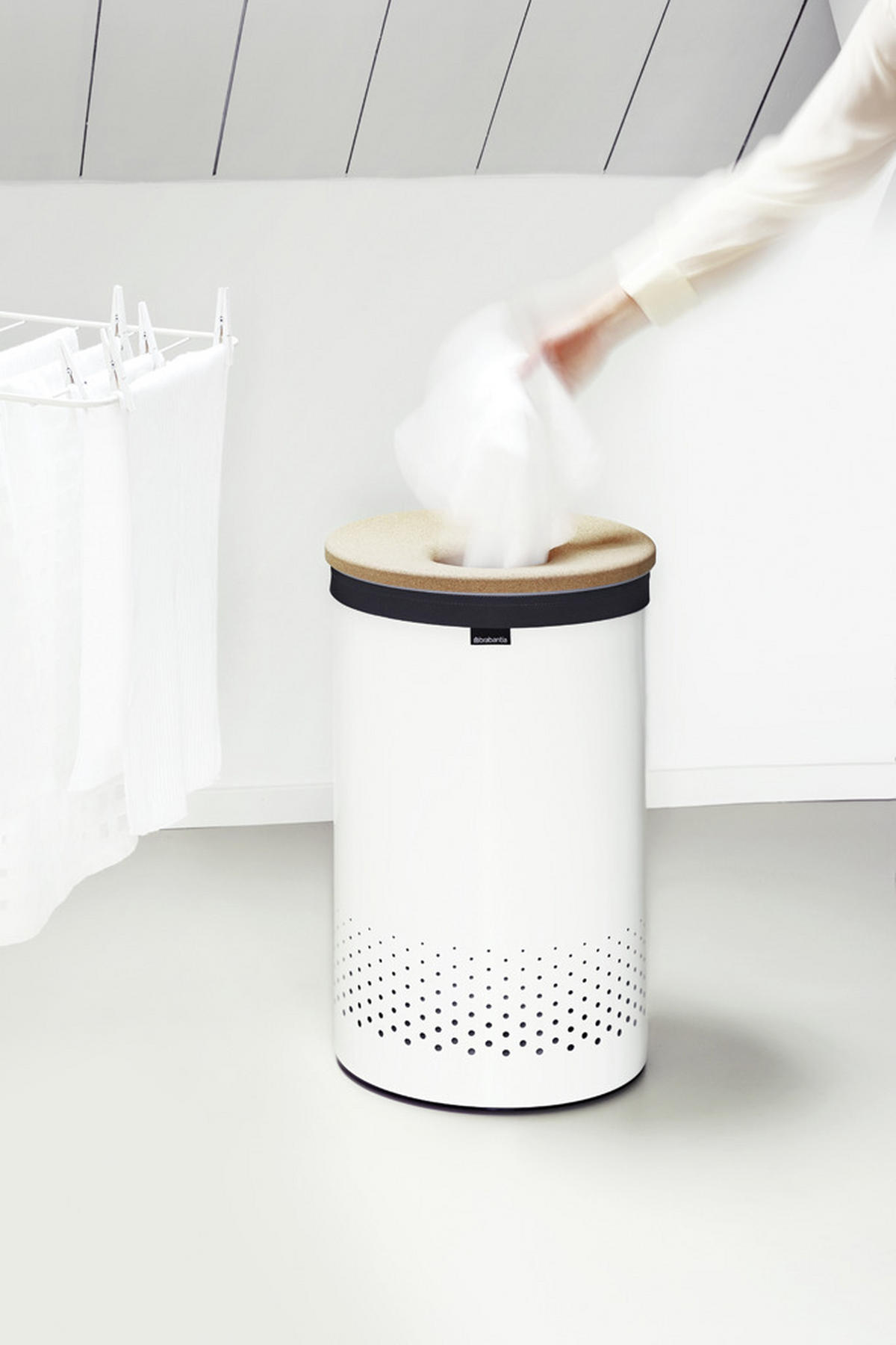 PRÁDELNÍ KOŠ - bílá, Design, kov/kompozitní dřevo (38/63,5/38cm) - Brabantia