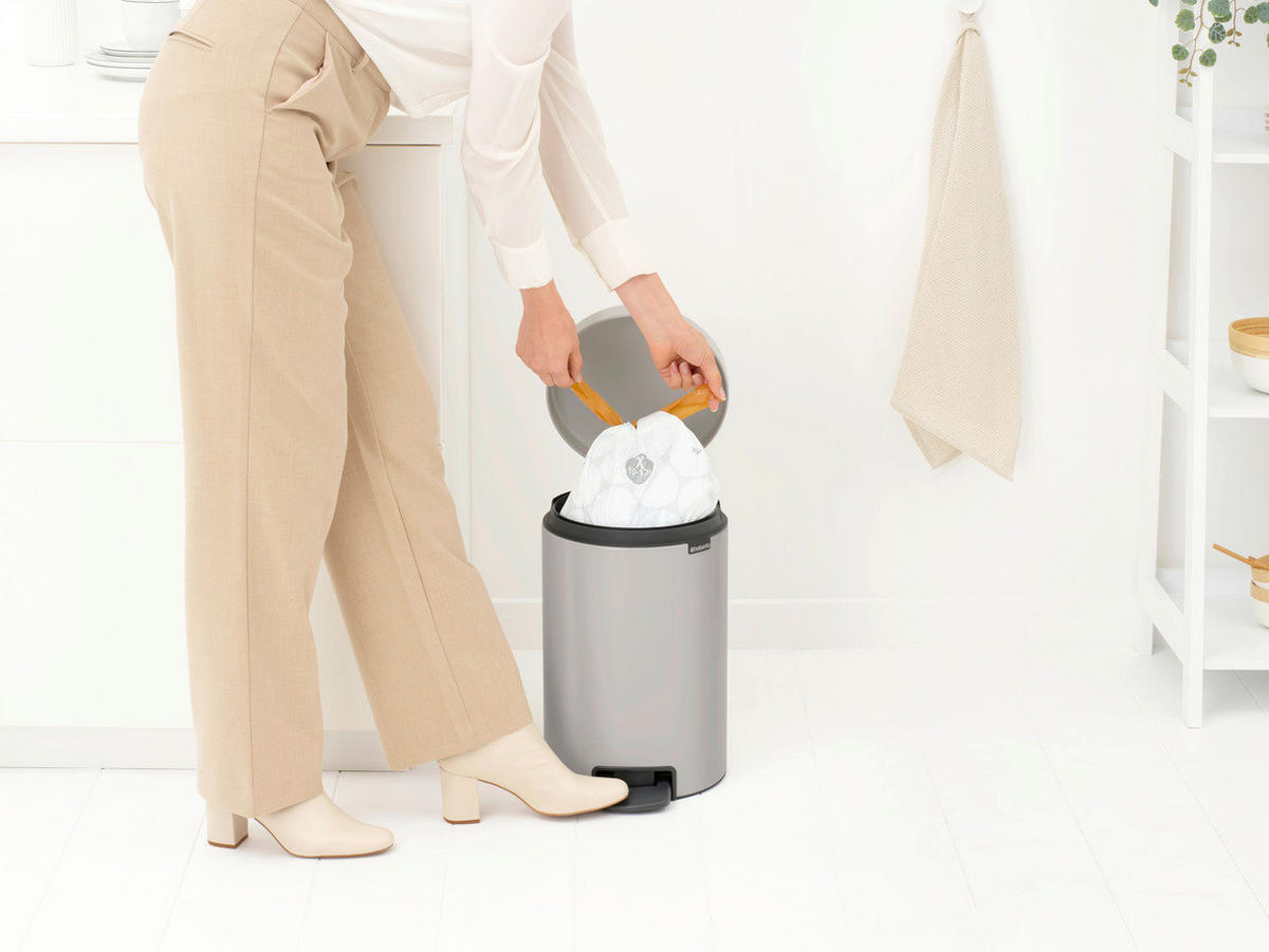 KANTA SA PAPUČICOM  12 l   - svetlosiva/antracit, Osnovno, metal/plastika (25.1/41.1/33.8cm) - Brabantia