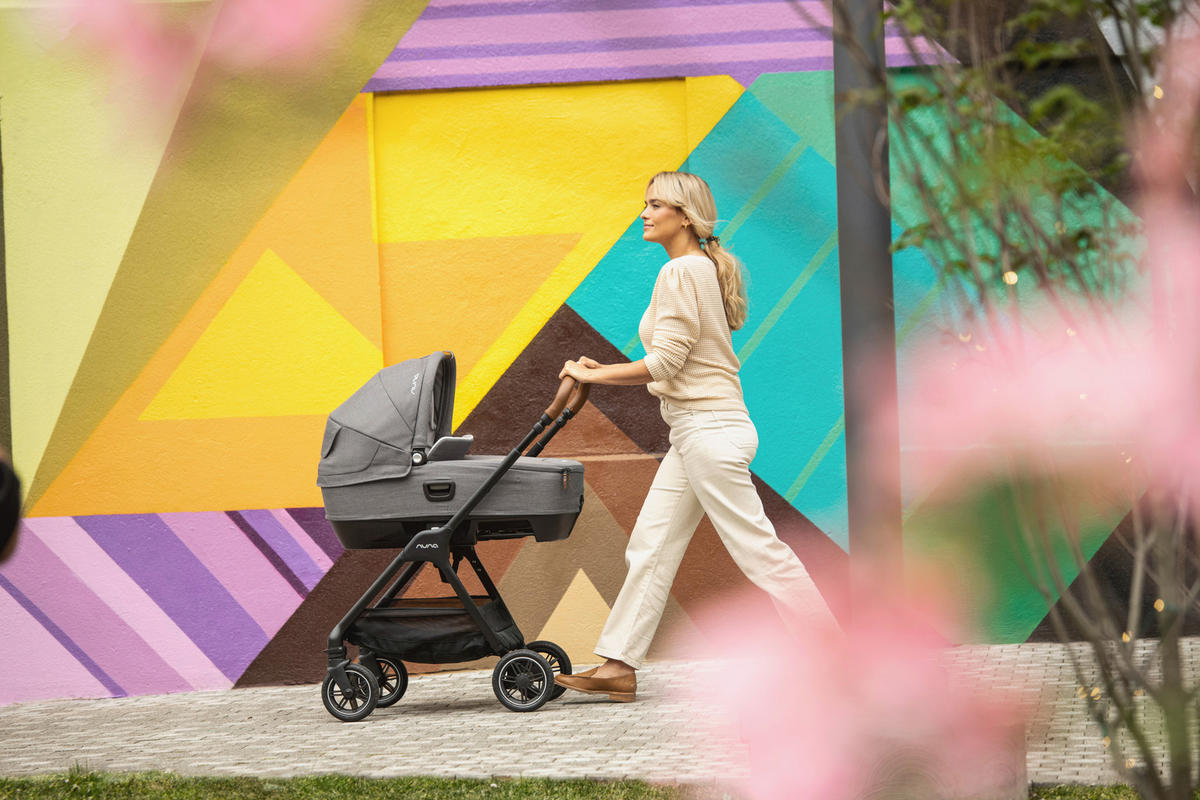 LIEGEWANNE Cari Next  - Basics (81/44/59cm) - Nuna