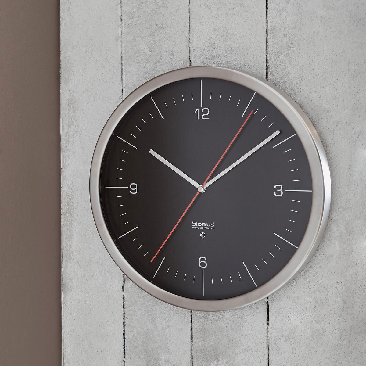 WANDUHR Schwarz, Silberfarben 30,4/4,2/30,4 cm  - Silberfarben/Schwarz, Basics, Kunststoff/Metall (30,4/4,2/30,4cm) - Blomus