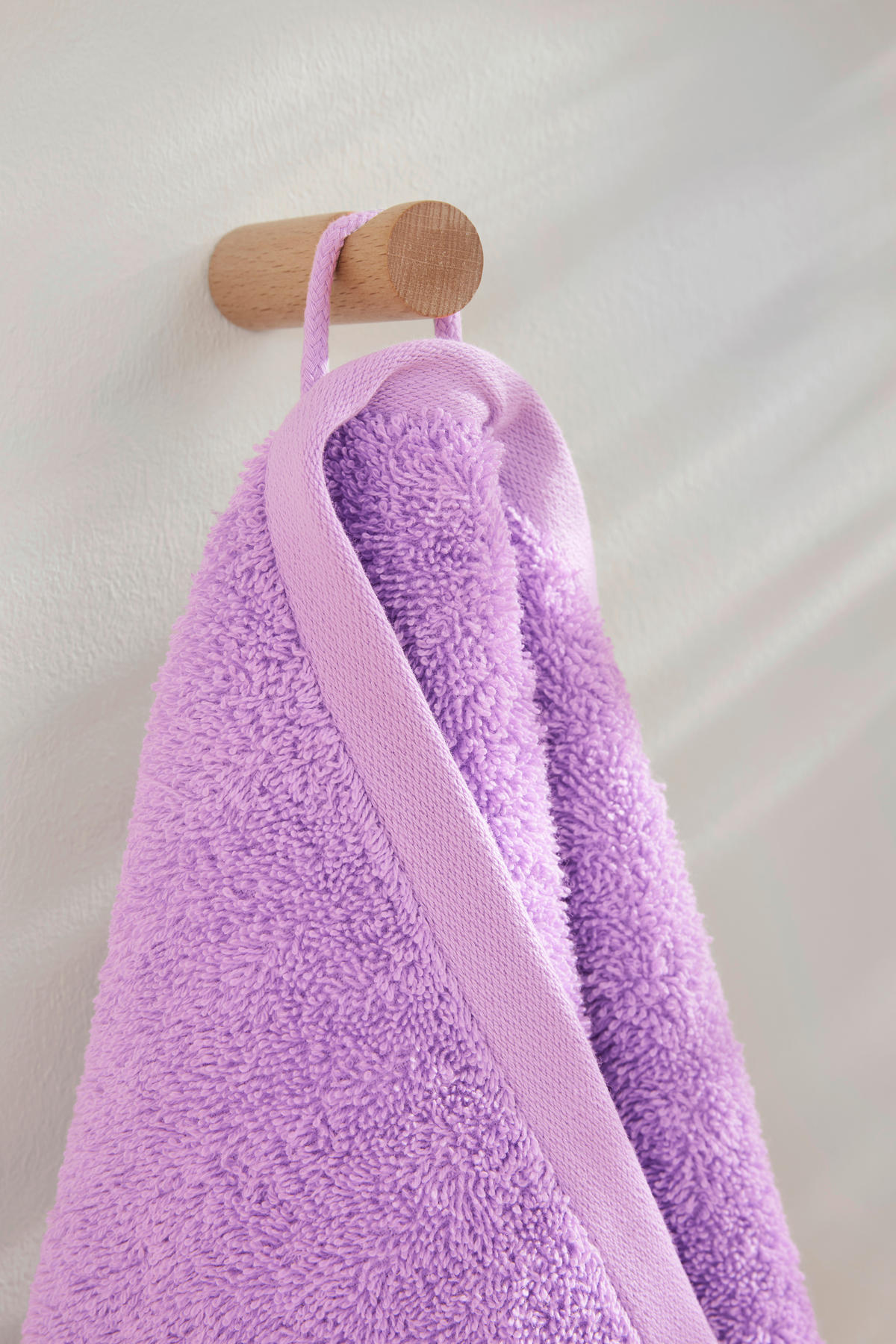 HANDTUCH s.Oliver Lila  - Lila, Trend, Textil (50/100cm) - S. Oliver