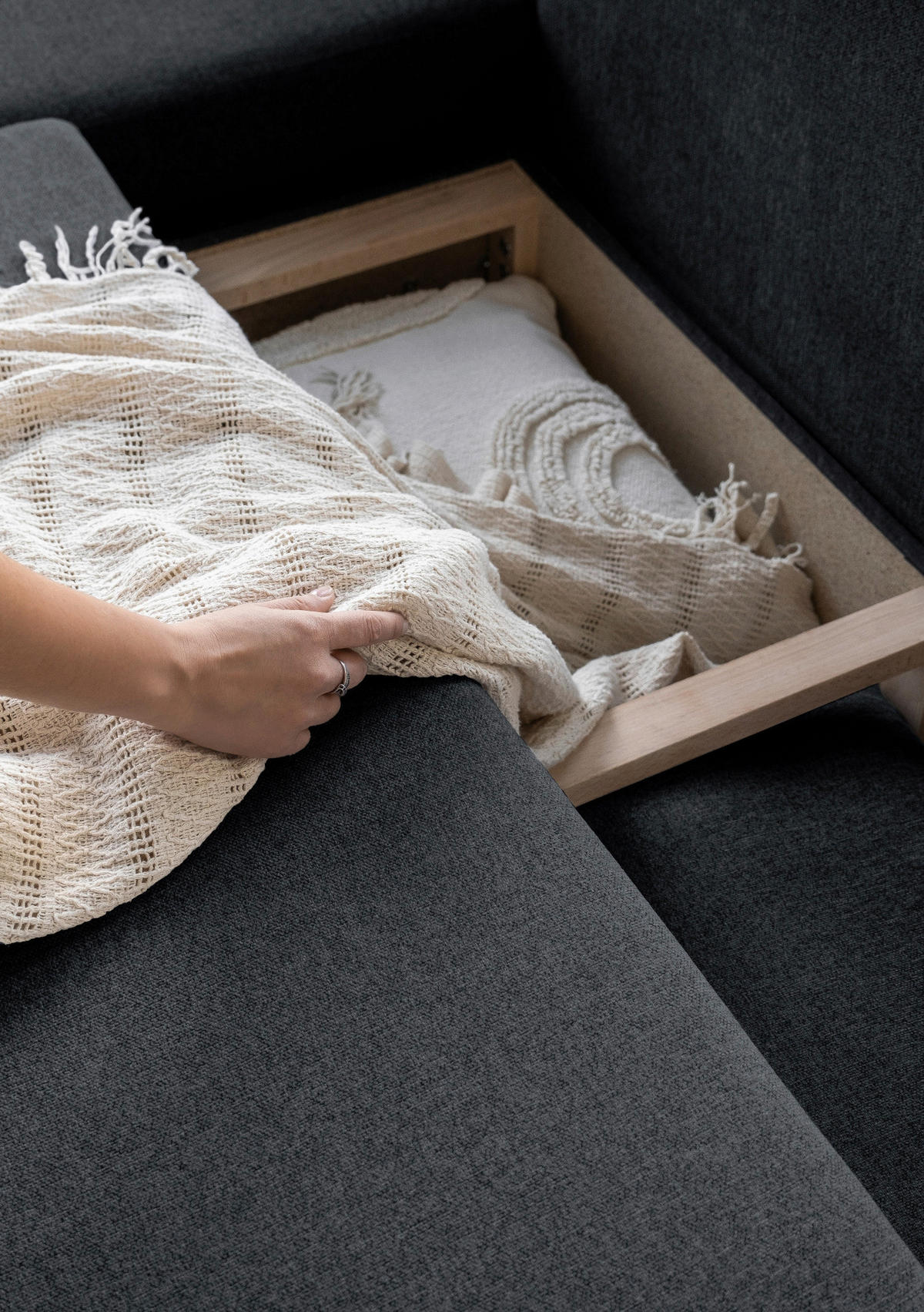 ECKSOFA Dunkelgrau Chenille  - Dunkelgrau/Naturfarben, Holz/Textil (202/242cm) - MID.YOU