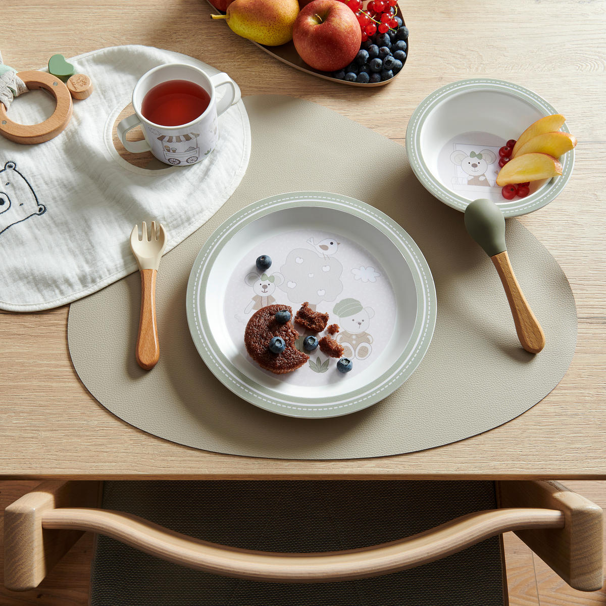 BARNKOPP  - grön/brun, Basics, plast (7,5/6,5cm) - My Baby Lou