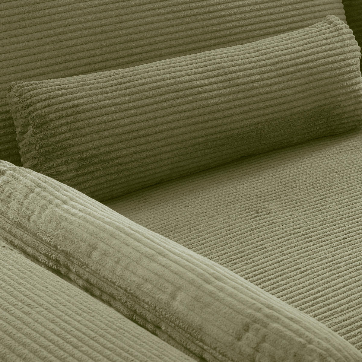 ECKSOFA  in Cord Olivgrün Nierenkissen, Rückenkissen  172/313 cm  - Schwarz/Olivgrün, Design, Textil/Metall (172/313cm) - P & B