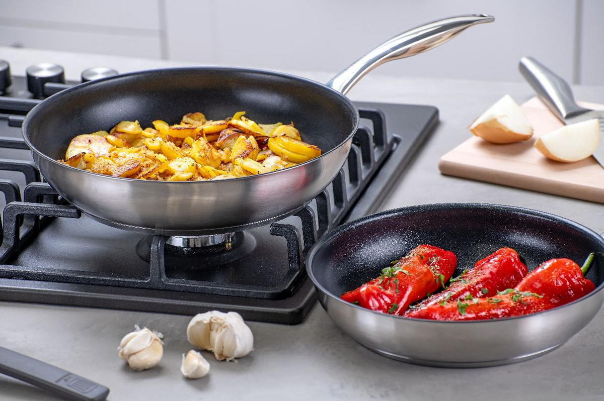 TIGAIE PENTRU PRĂJIT 28 cm  - argintiu/negru, Design, metal (28cm) - Chefkoch+Fackelmann