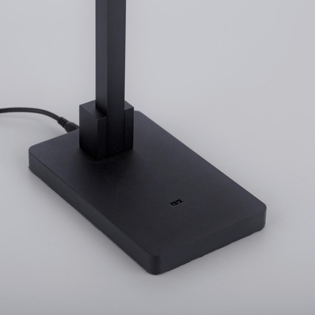LED-STEHLEUCHTE - Schwarz, Design, Kunststoff/Metall (25/20,2/178cm) - Neuhaus PURE