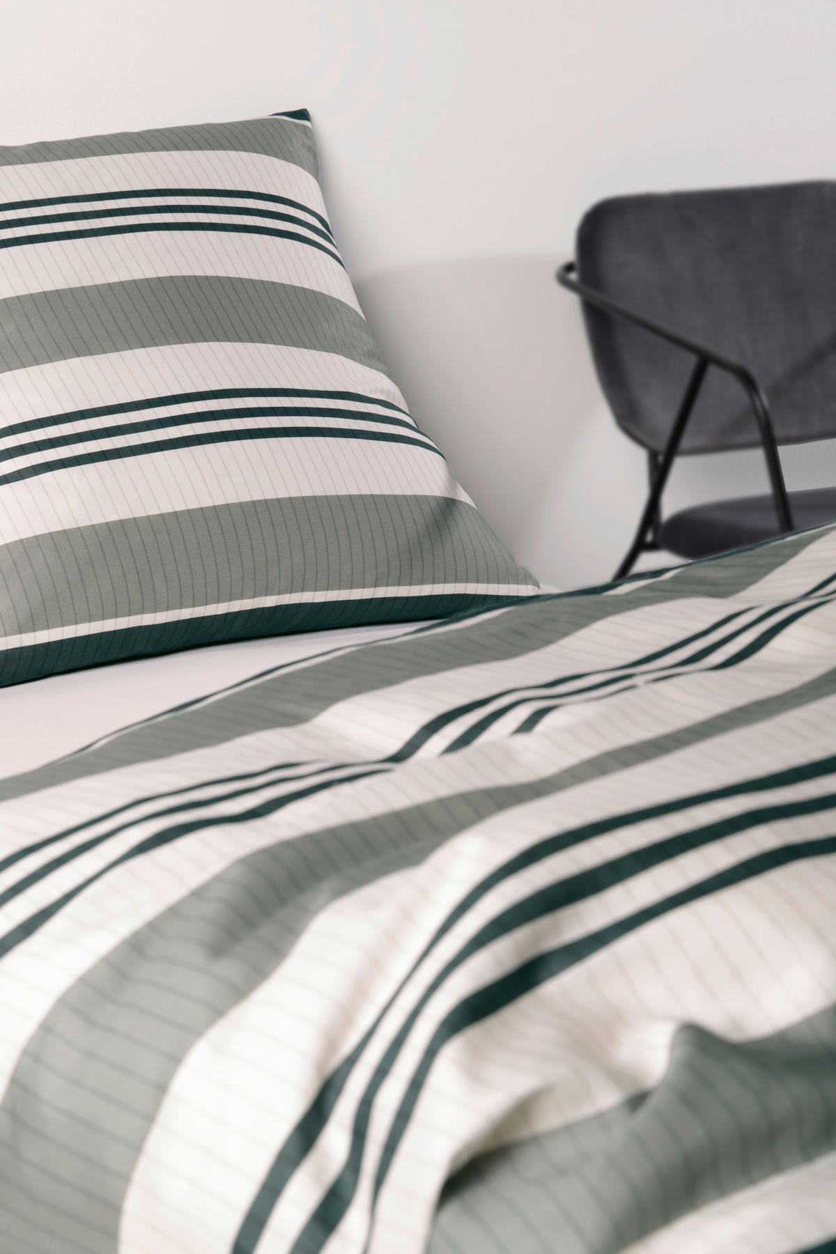 BETTWÄSCHE Covered Comfort Makosatin 135/200 cm  - Grau/Grün, Basics, Textil (135/200cm) - Yes for bed