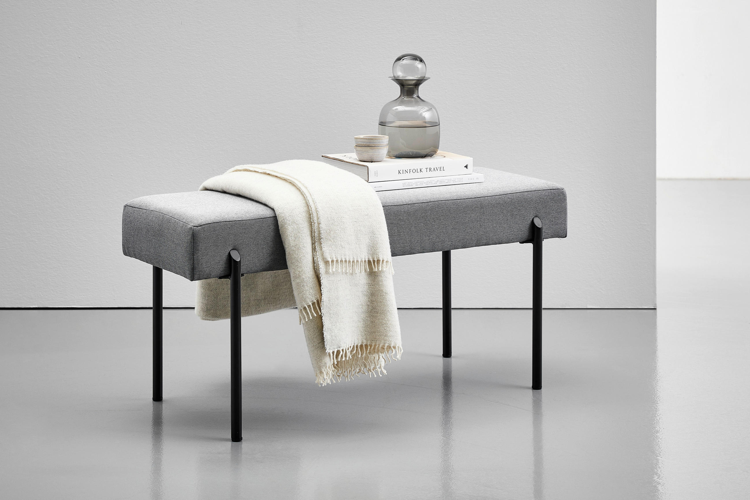 HOCKERBANK in Metall, Textil Hellgrau  - Hellgrau/Schwarz, MODERN, Textil/Metall (100/45/35cm) - Novel