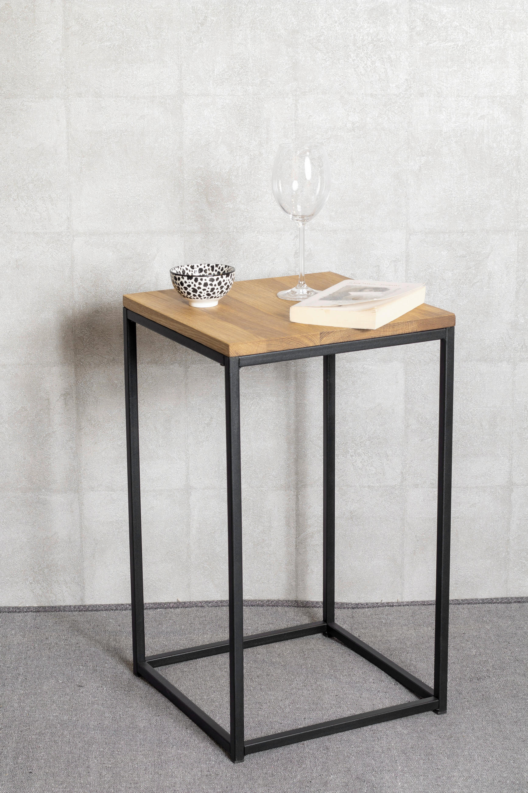 Thumbnail - Beistelltisch, Schwarz, Eiche, Holz, Metall, Eiche, massiv, quadratisch, eckig, 35x60x35 cm, gastro- und objekttauglich,...