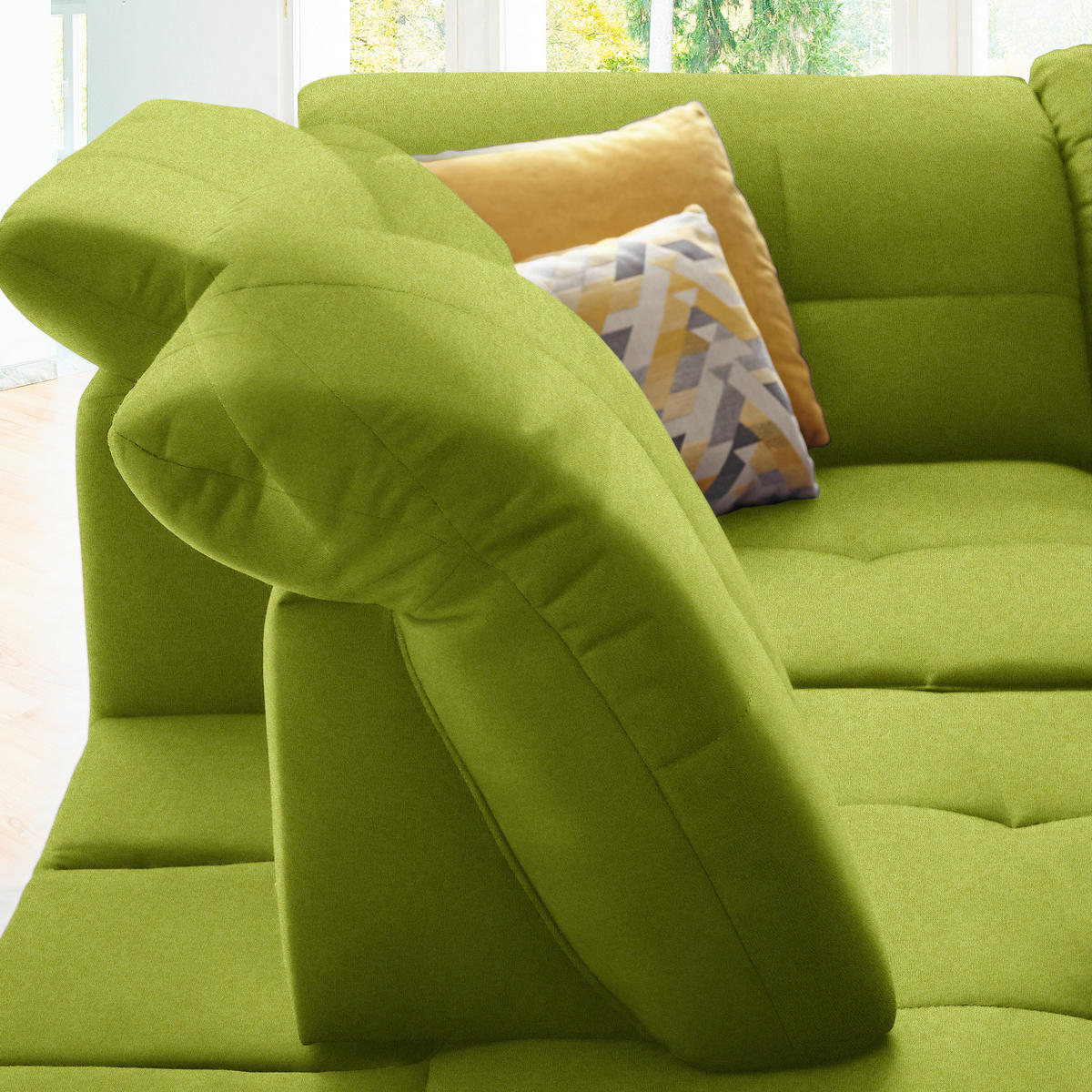 ECKSOFA in Chenille Limette  - Limette/Schwarz, Design, Textil/Metall (240/308cm) - Xora