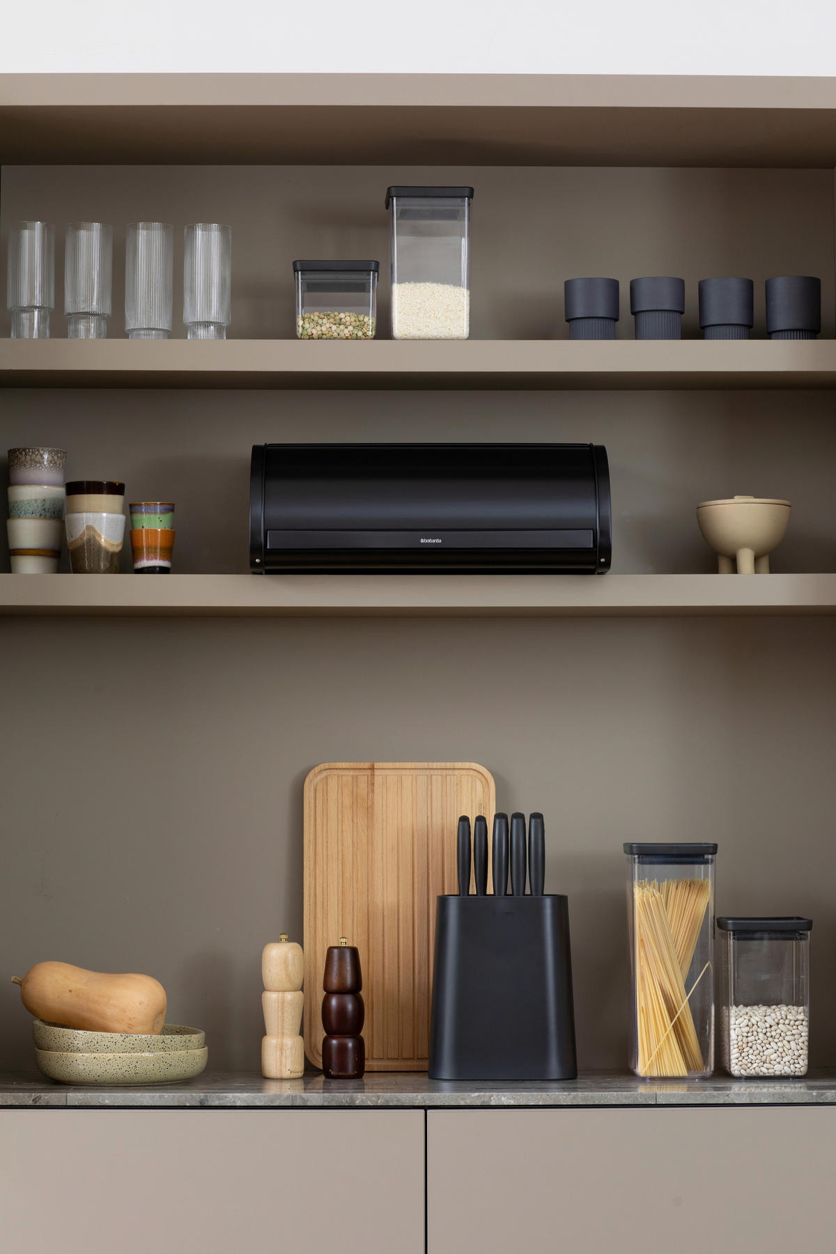 KENYÉRTARTÓ BOKSZ  - fekete, Design, fém - Brabantia