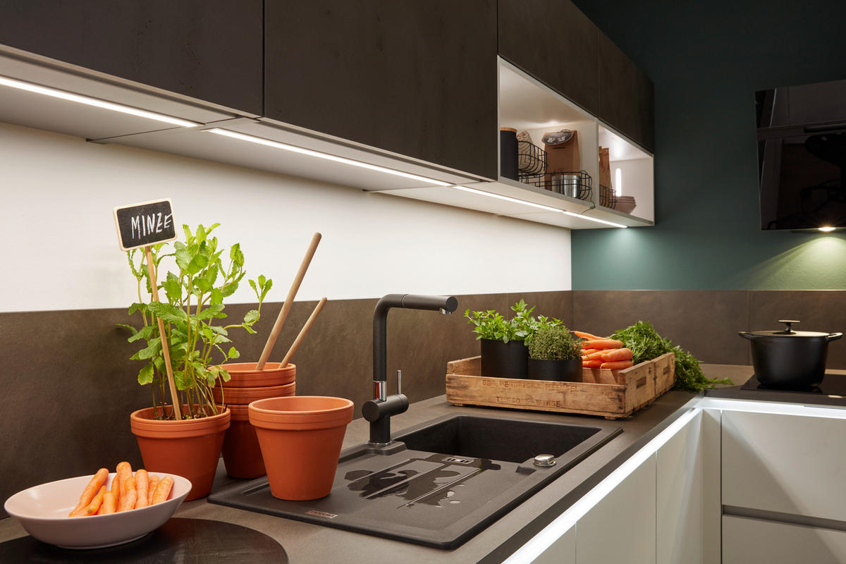 KUCHYNĚ NA MÍRU DK613 - šedá/bílá, Design, kompozitní dřevo/kámen - Dieter Knoll