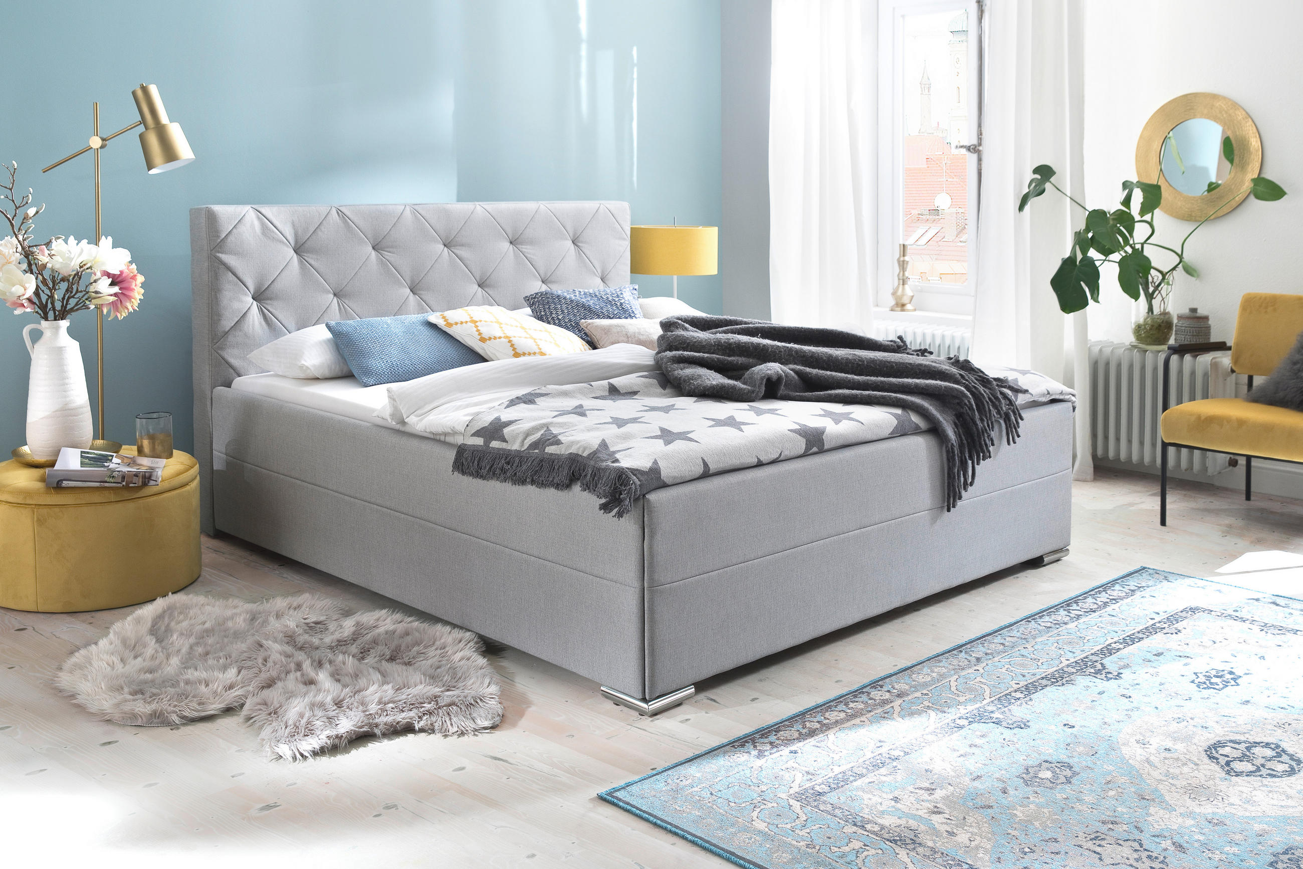 POLSTERBETT 180/200 cm,  in Hellgrau,  - Chromfarben/Hellgrau, KONVENTIONELL, Textil/Metall (180/200cm) - Livetastic