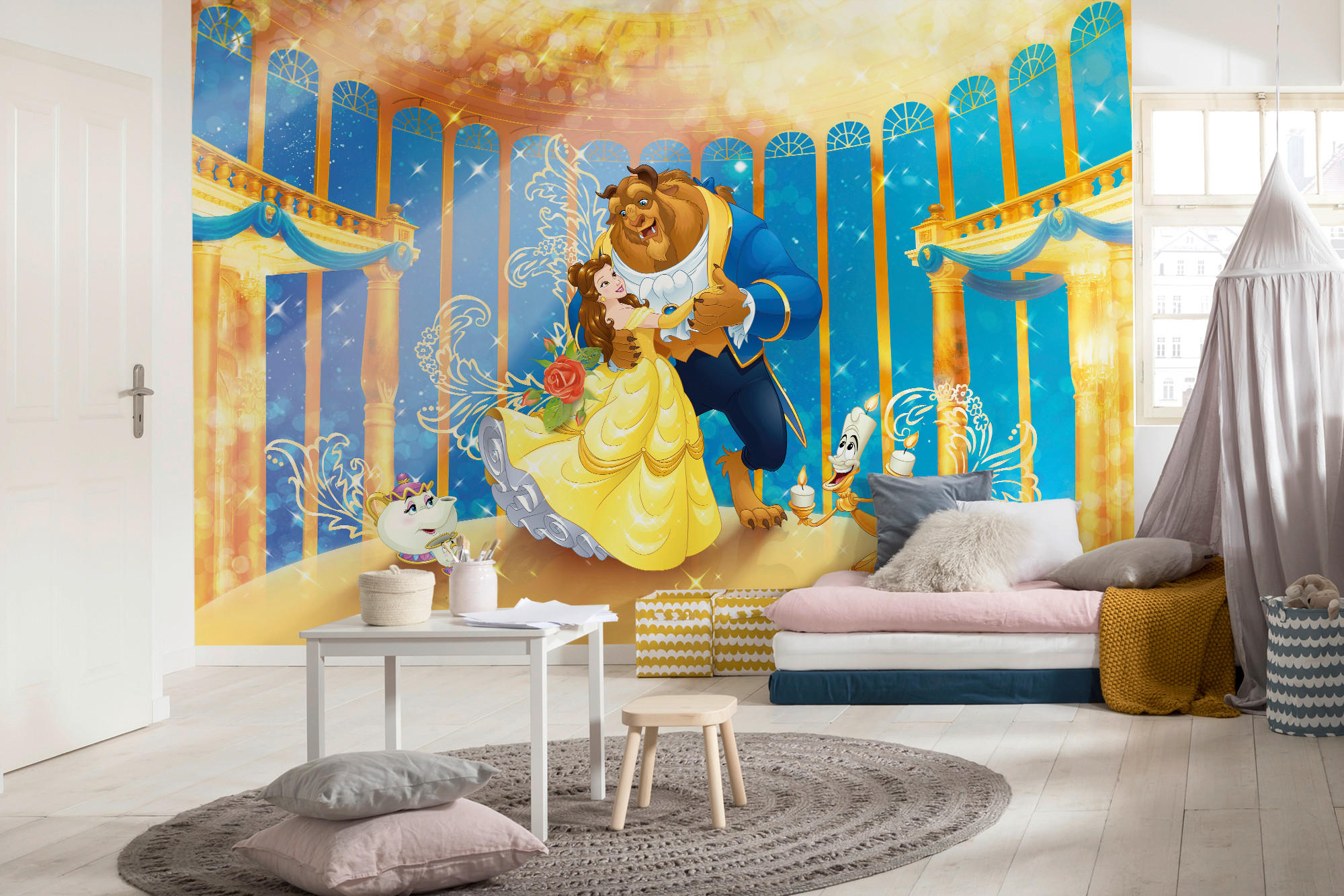 FOTOTAPETE Prinzessin Belle  - Design, Papier (368/254cm) - Komar