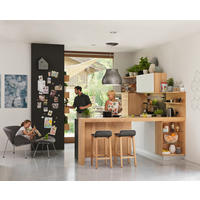 EINBAUKÜCHE   - Erlefarben/Weiß, Design, Glas/Holz - TEAM 7