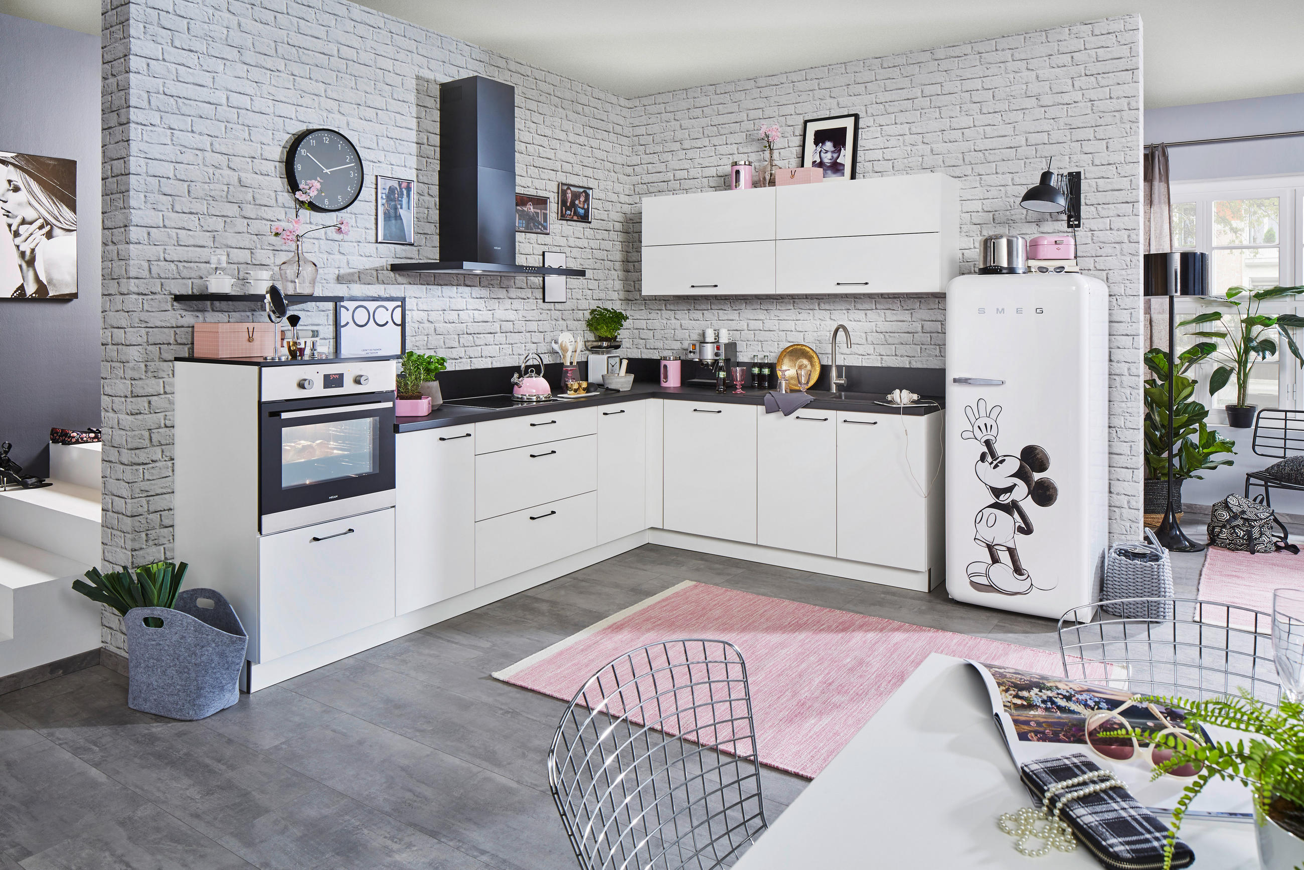 ECKKÜCHE 305/215 cm  in Weiß  - Schwarz/Weiß, MODERN, Holzwerkstoff (305/215cm) - Welnova