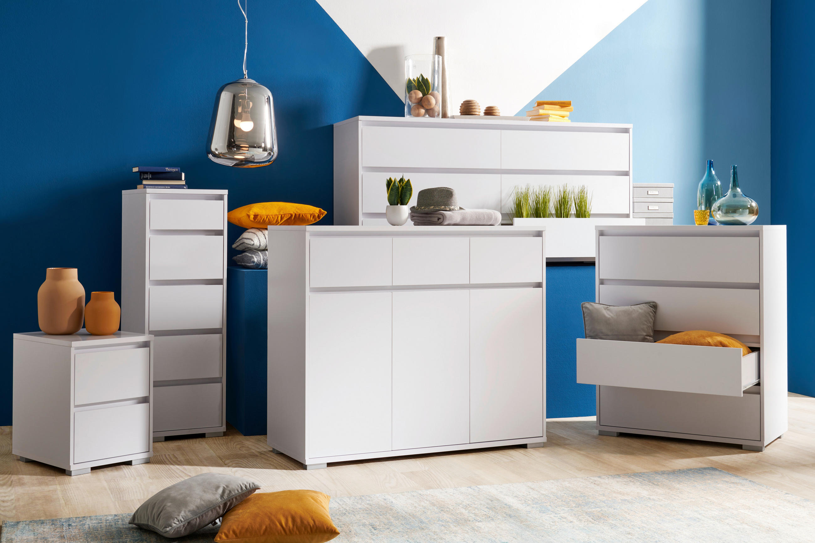 ŠIROKÁ KOMODA, biela, 160/79/48 cm - biela/hliníková, Design, kompozitné drevo/plast (160/79/48cm) - Carryhome