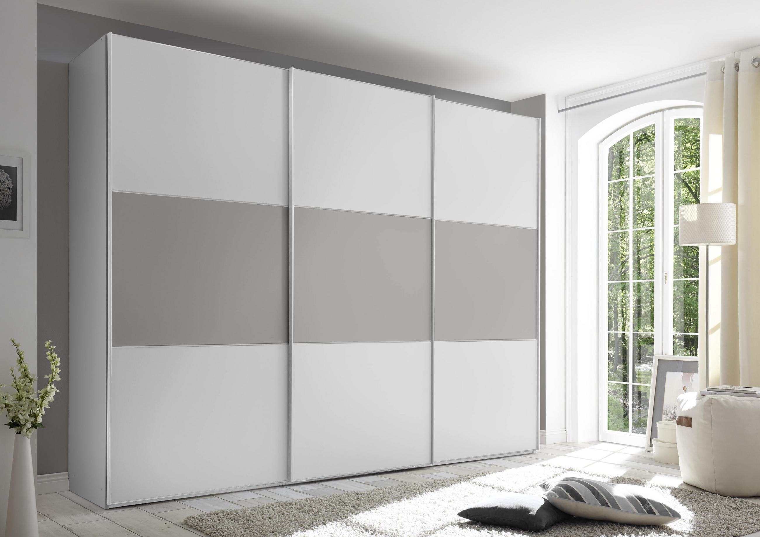 SCHWEBETÜRENSCHRANK 249/222/68 cm 3-türig Weiß, Hellgrau  - Hellgrau/Alufarben, Holzwerkstoff/Metall (249/222/68cm) - Moderano