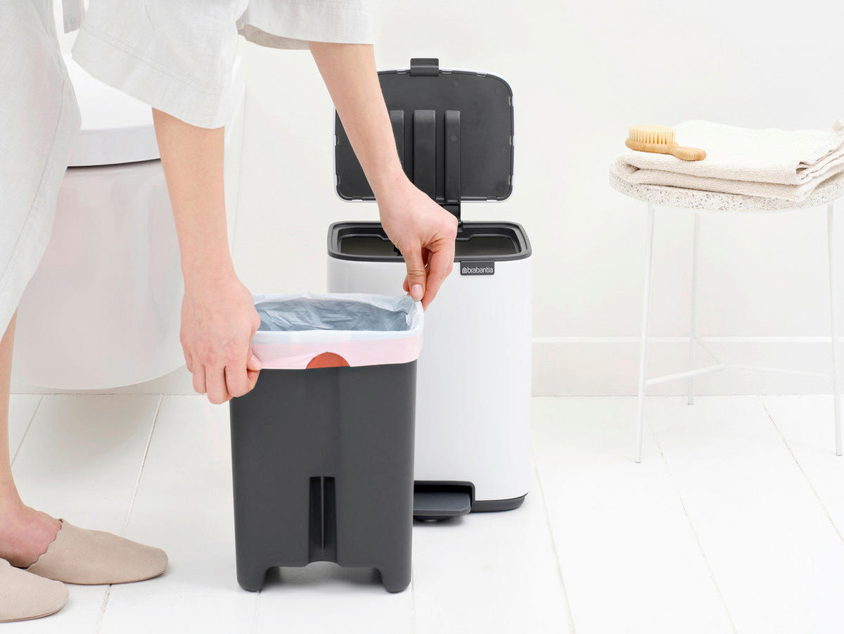 KOŠ S NOŽNOM PAPUČICOM  7 l  Bo  - bijela/antracit, Basics, metal/plastika (24,2/31/24,2cm) - Brabantia