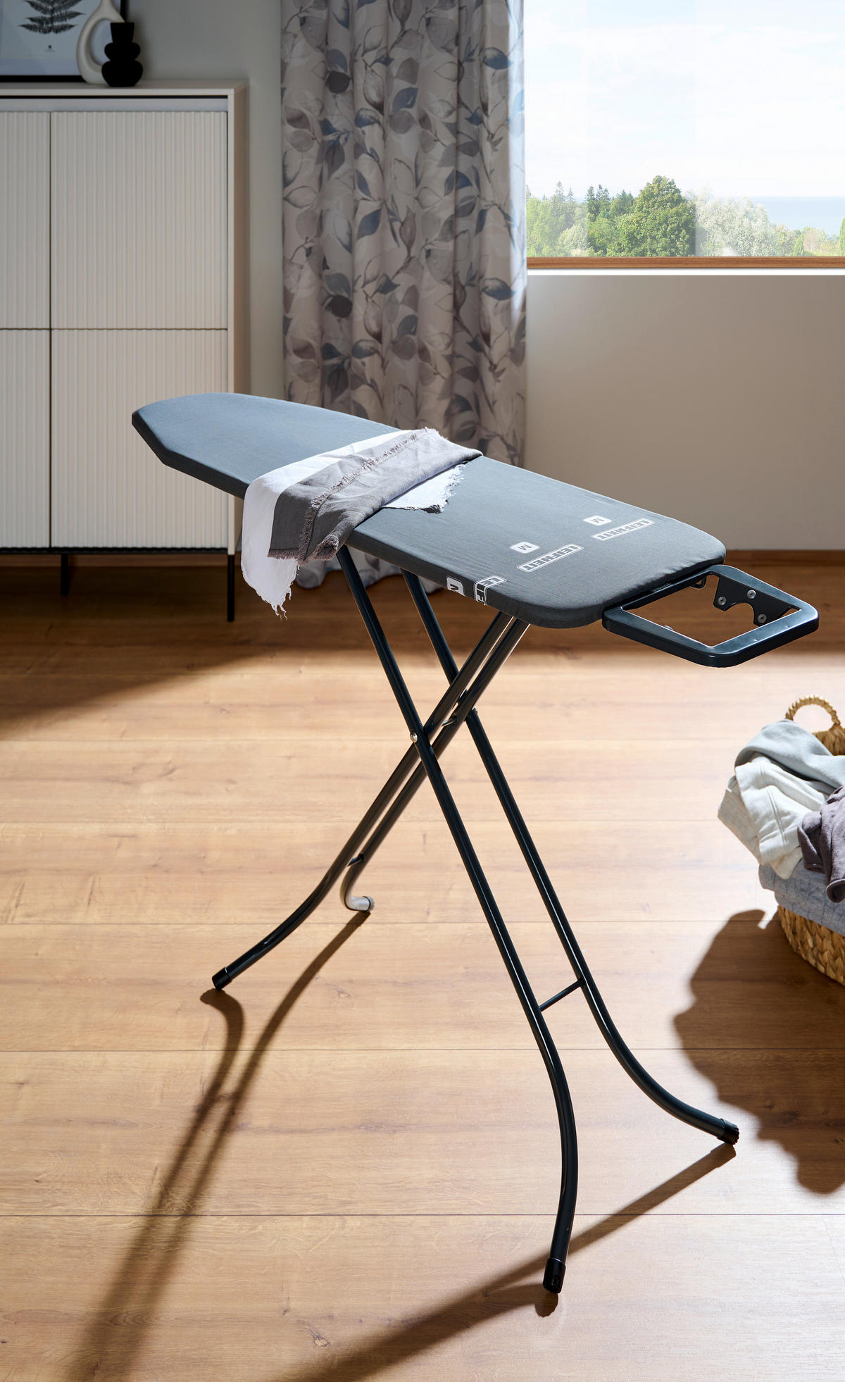 DASKA ZA GLAČANJE      120/38/88 cm  - crna, Basics, tekstil (120/38/88cm) - Leifheit