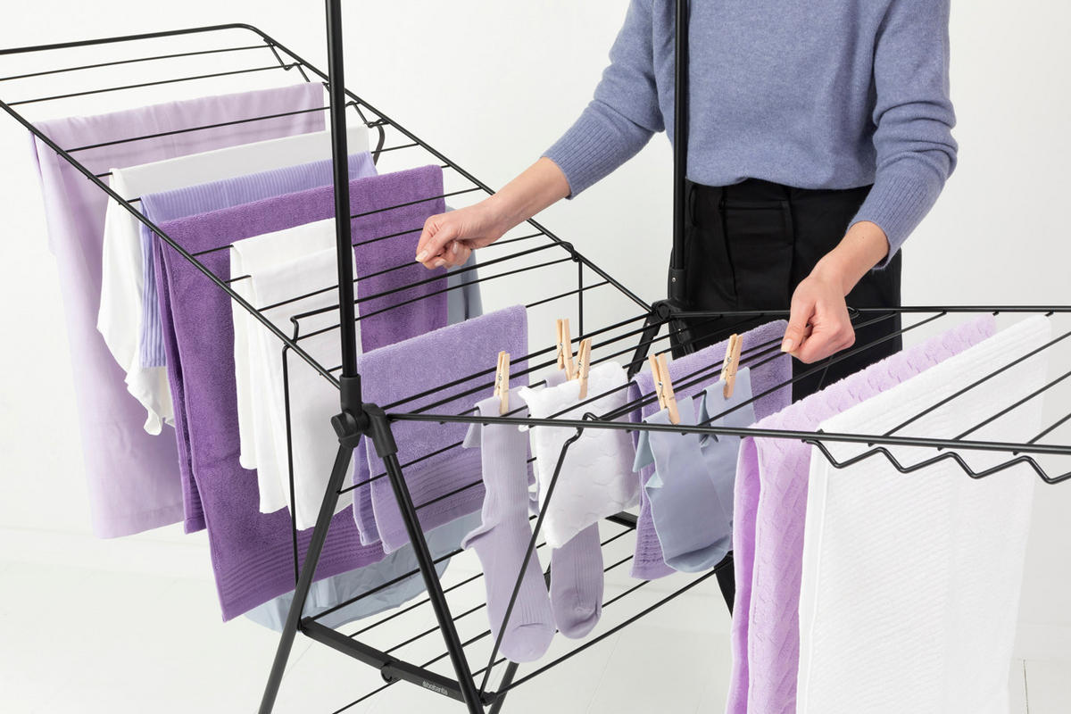 STALAK ZA SUŠENJE RUBLJA - crna, Design, metal (66,1/98,9cm) - Brabantia