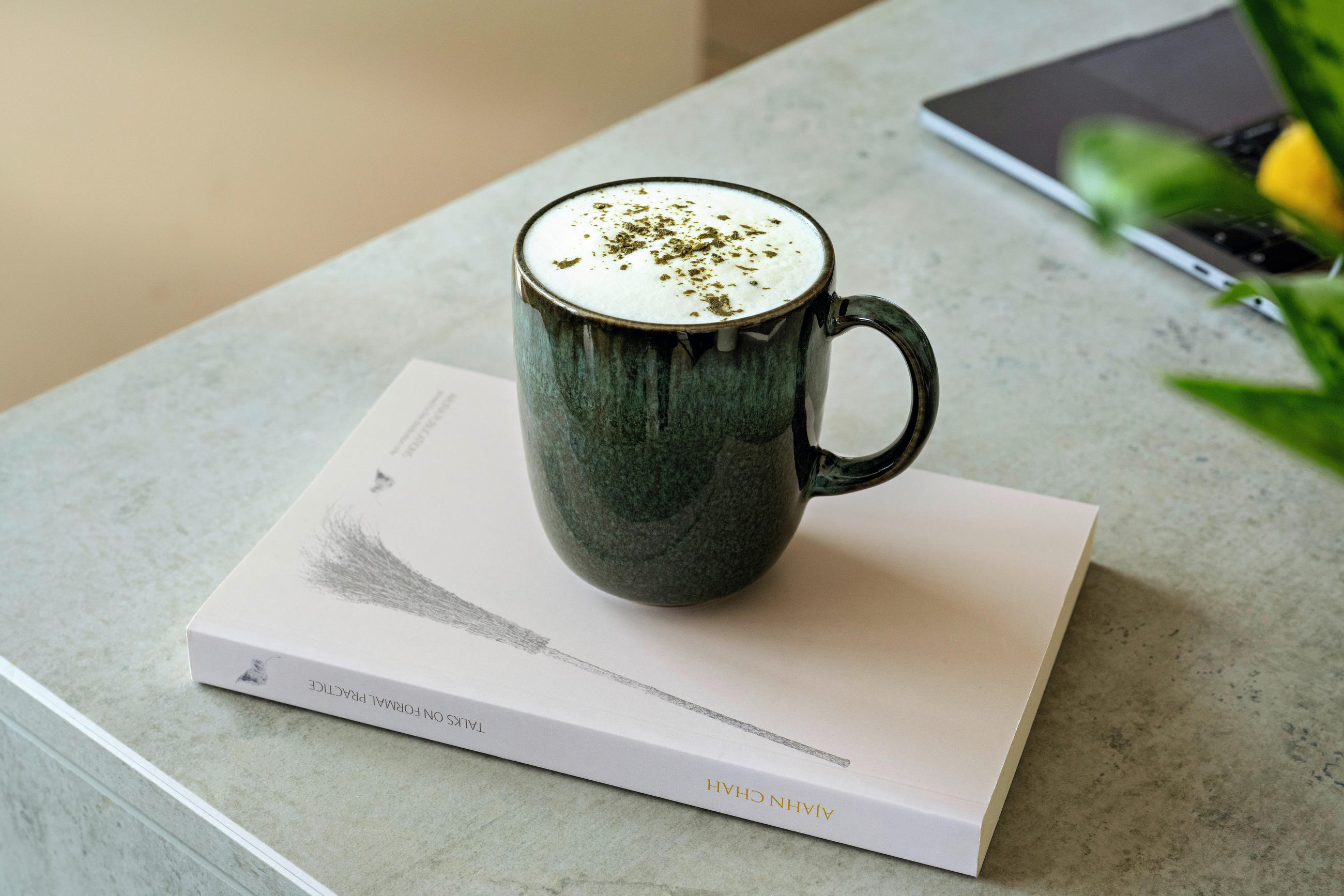 KAFFEEBECHER Lave Vert  400 ml   - Dunkelgrün, KONVENTIONELL, Keramik (12,5/9/10,5cm) - like.Villeroy & Boch