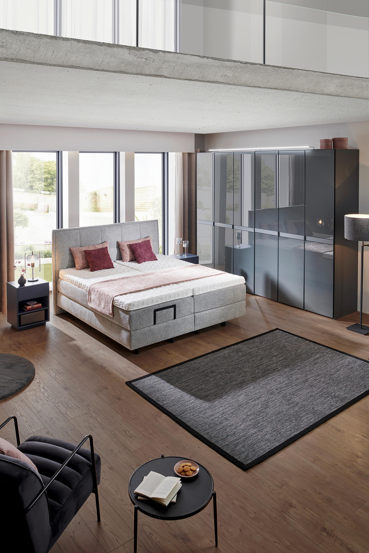 SKRIŇA S OTOČNÝMI DVERAMI, antracitová, 298/240/63 cm - čierna/antracitová, Design, kompozitné drevo/sklo (298/240/63cm) - Dieter Knoll