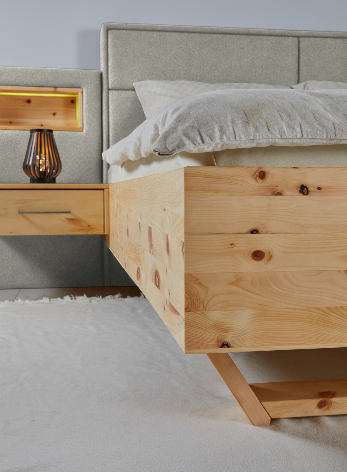BETT 160/200 cm  in Naturfarben, Zirbelkieferfarben   - Zirbelkieferfarben/Naturfarben, Natur, Holz/Textil (160/200cm) - Valnatura