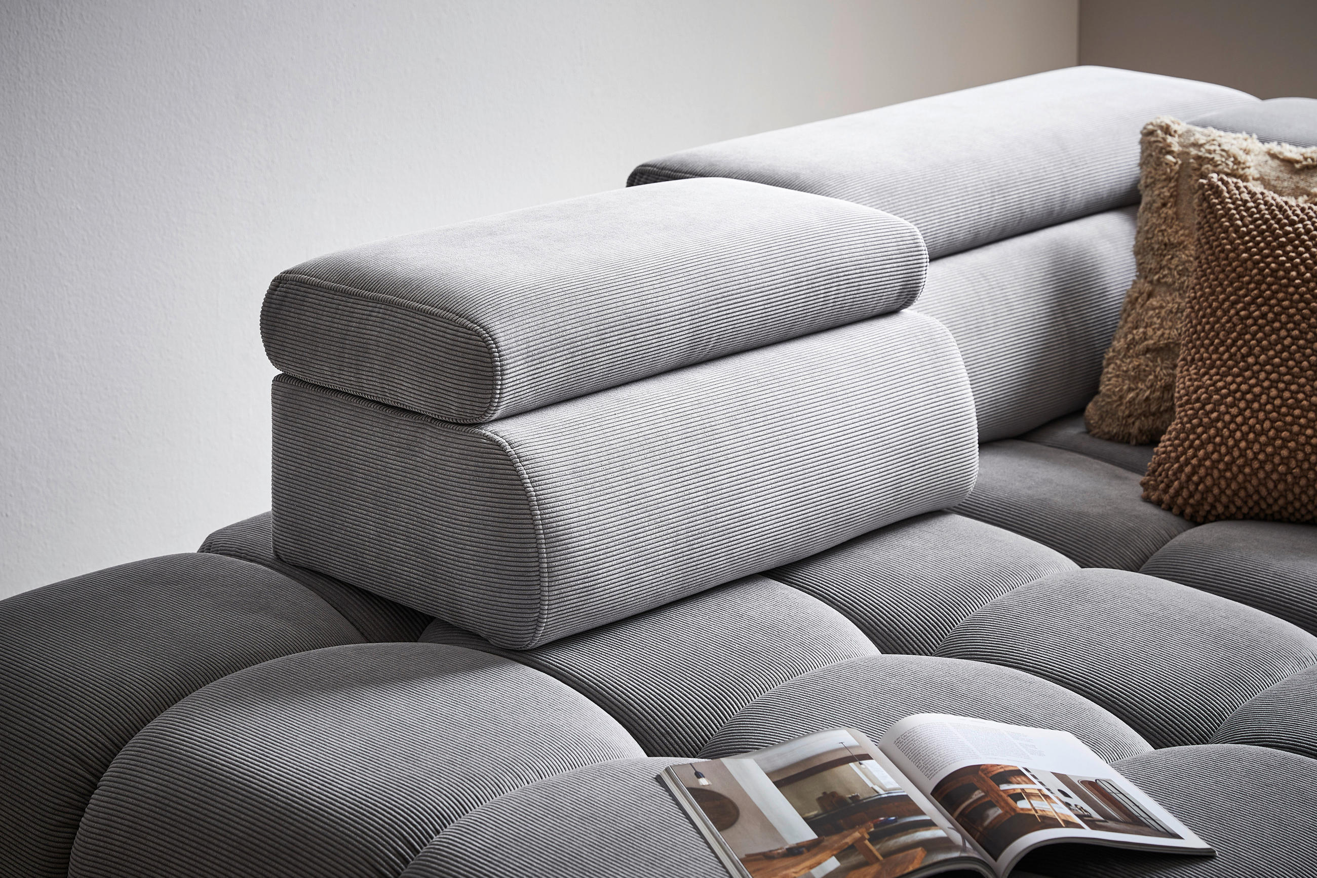 Thumbnail - Welnova Wohnlandschaft, Grau, Textil, 4-Sitzer, Ottomane rechts, L-Form, 300x216 cm, Fsc, Reach, Made in EU, Typenauswah...