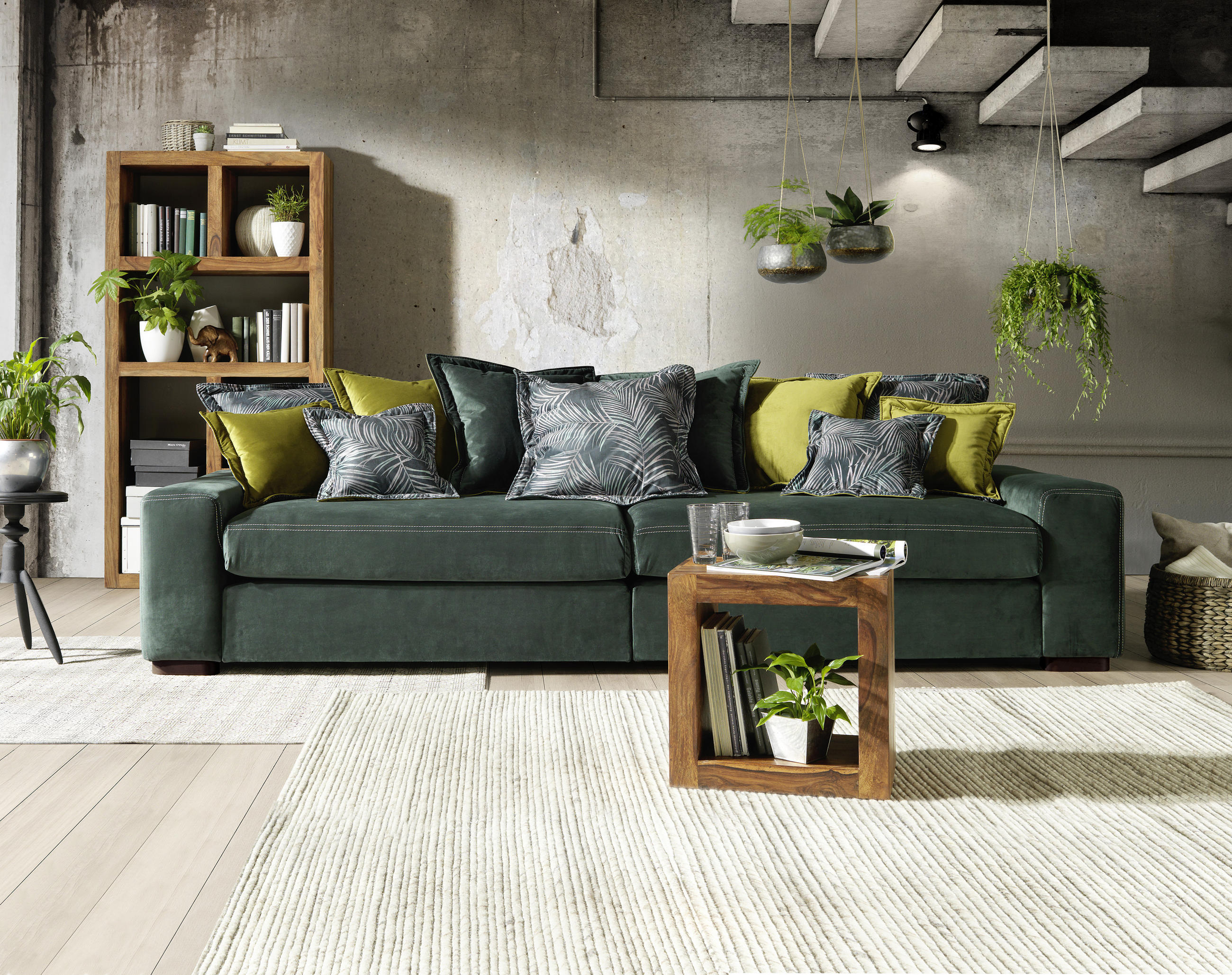 Thumbnail - Carryhome Bigsofa, Dunkelgrün, Textil, Buche, Hartholz, 3-Sitzer, Füllung: Schaumstoff, 289x90x115 cm, Made in EU, Handm...