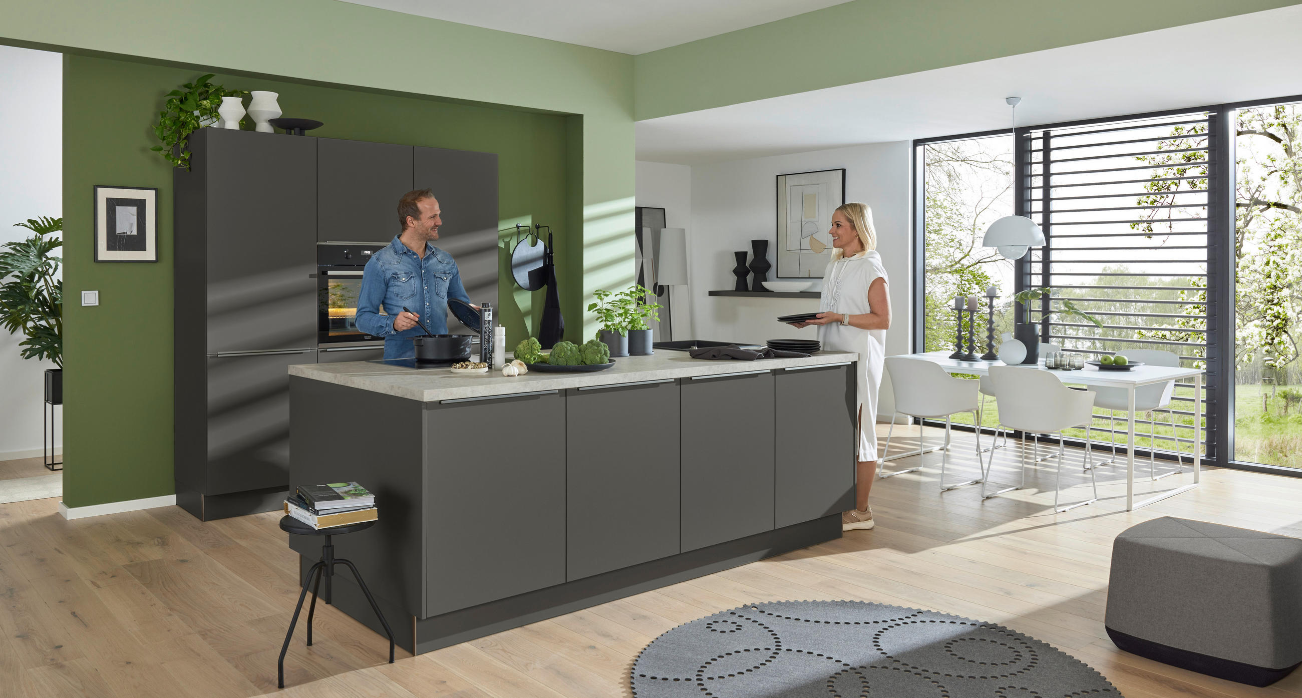 EINBAUKÜCHE   - Graphitfarben, Design, Holzwerkstoff - Dieter Knoll