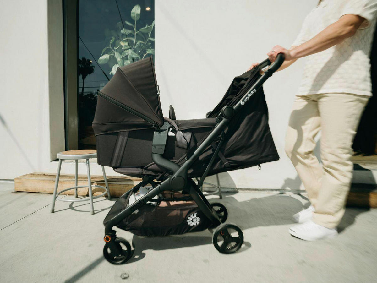 KOŠARA ZA SPAVANJE  METRO 3   - crna, Basics (77/36/57cm) - Ergobaby