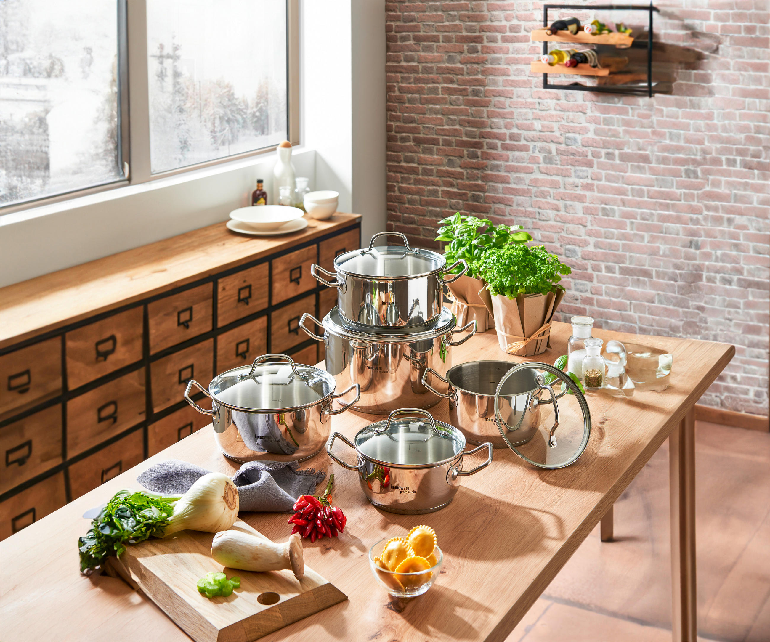 Thumbnail - Homeware Profession. Kochtopfset, Edelstahl, Metall, 5-teilig, 16 cm,20 cm, 1.9 L,3.5 L,6.0 L,1.5 L,2.9 L, zylindrisch, ...