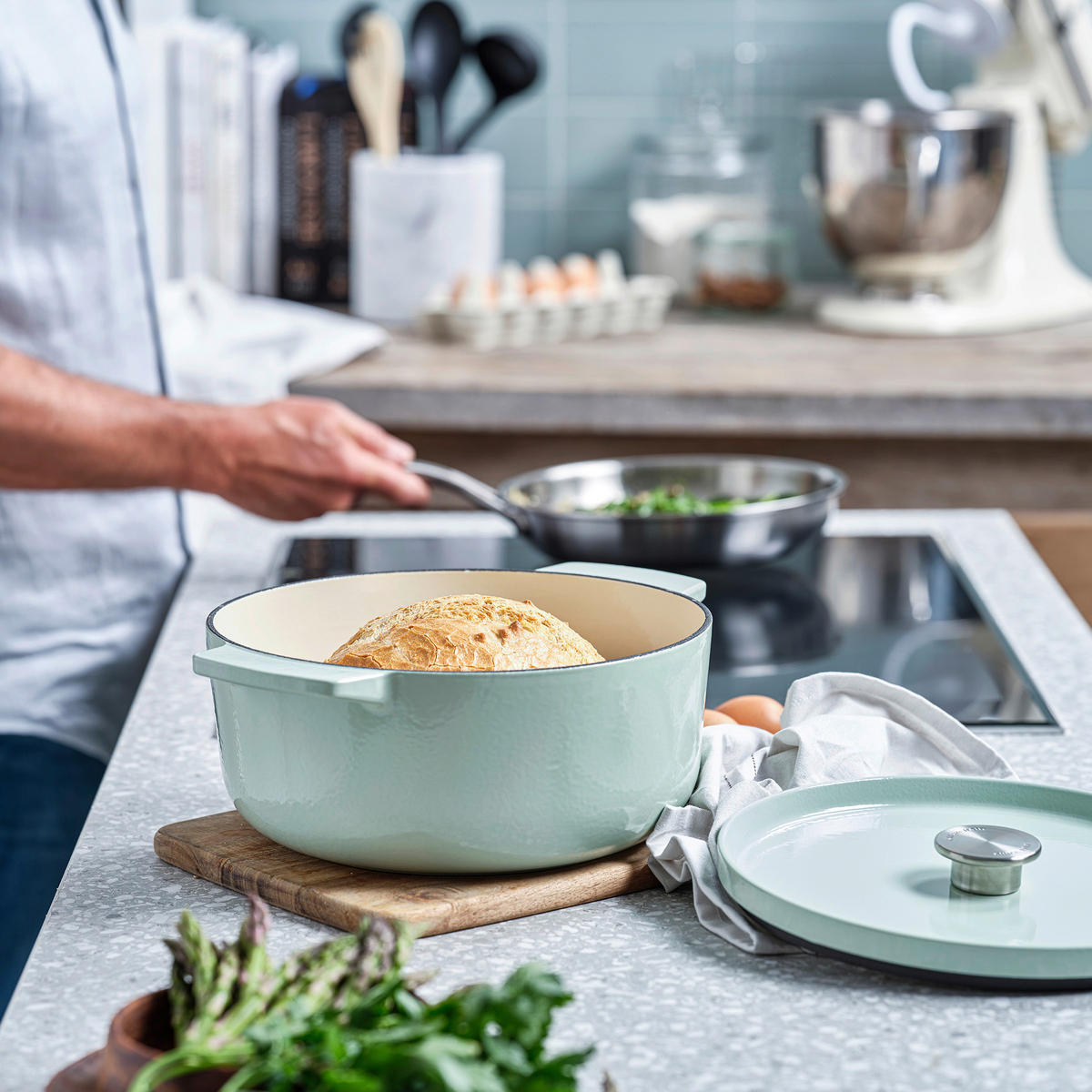 BRÄTER Cast Iron  - Creme/Rosa, Basics, Metall (5.2l) - Kitchenaid