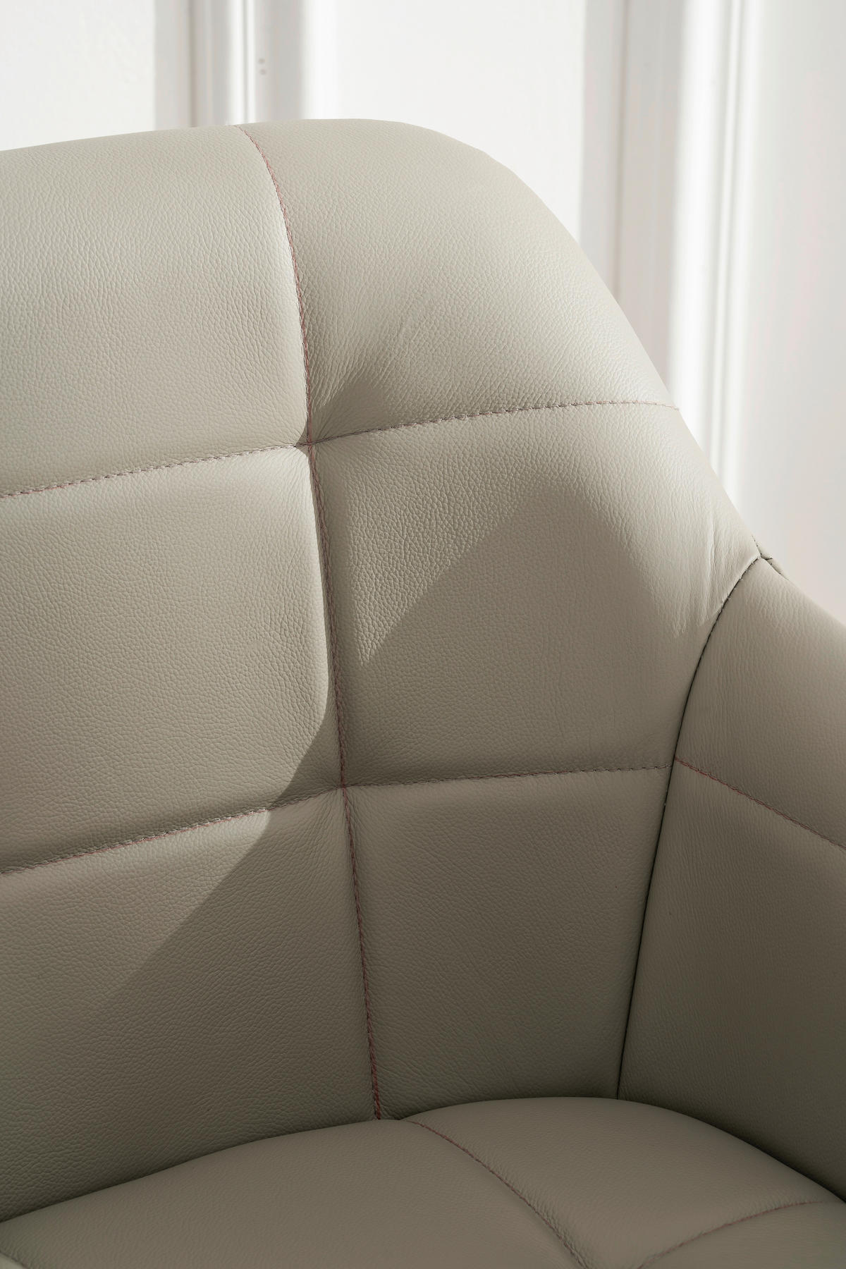 ARMLEHNSTUHL  in Eisen Echtleder pigmentiert  - Beige/Schwarz, Basics, Leder/Holz (56/82/59cm) - Livetastic