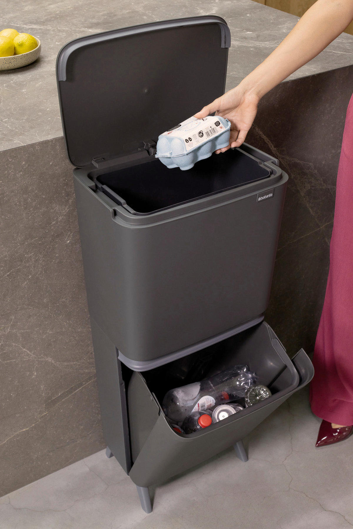 ODPADKOVÝ KOŠ  20+25 l - tmavě šedá, Basics, plast (28/88,3/41,9cm) - Brabantia