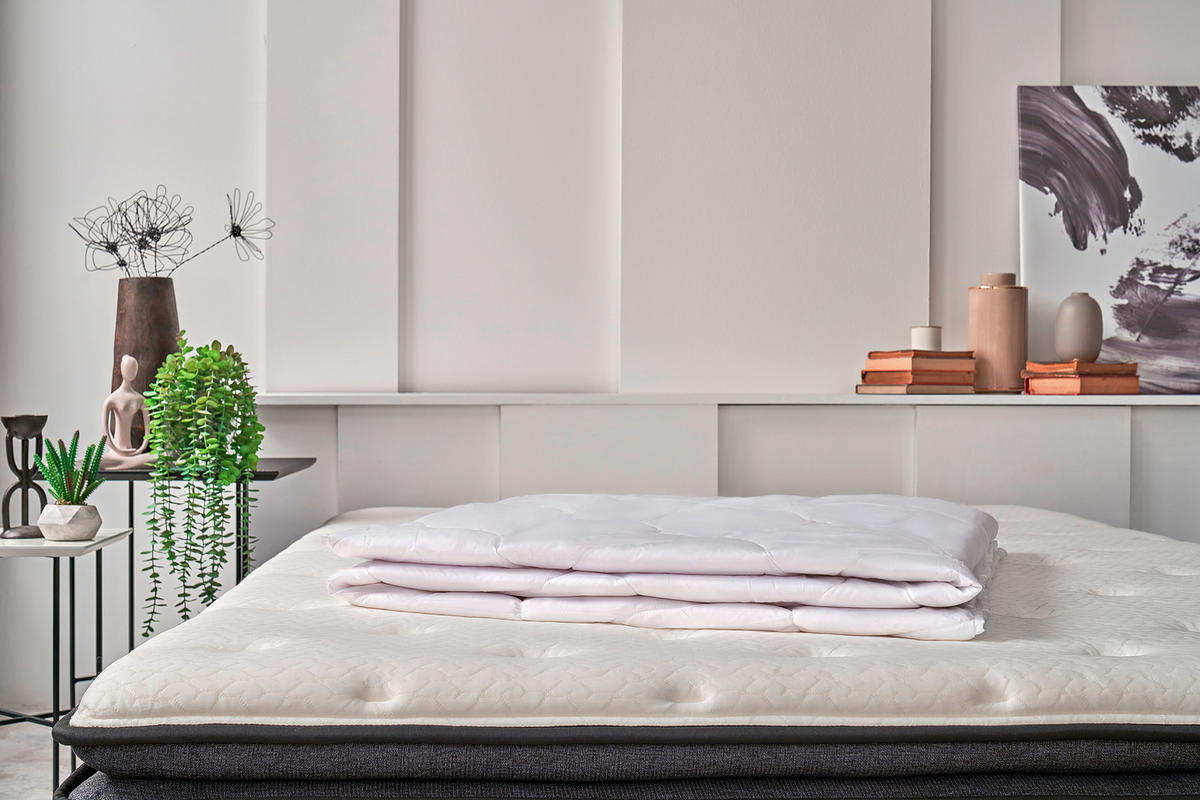 BETTDECKE - Weiß, Basics, Textil (200/200/25cm) - Yatas
