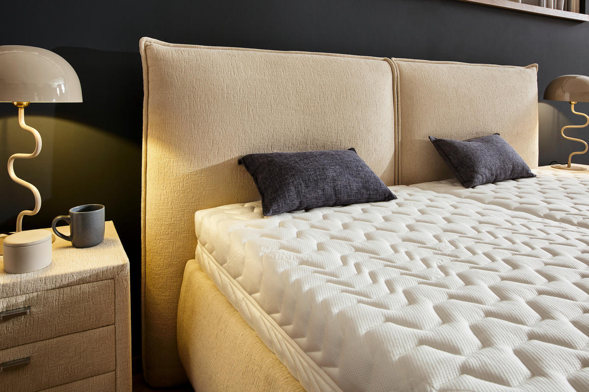 POLSTERBETT 180/200 cm, {[inkl. ],item.attr('349-543'),[, ]} - Sandfarben/Schwarz, Design, Holz/Kunststoff (180/200cm) - Voleo