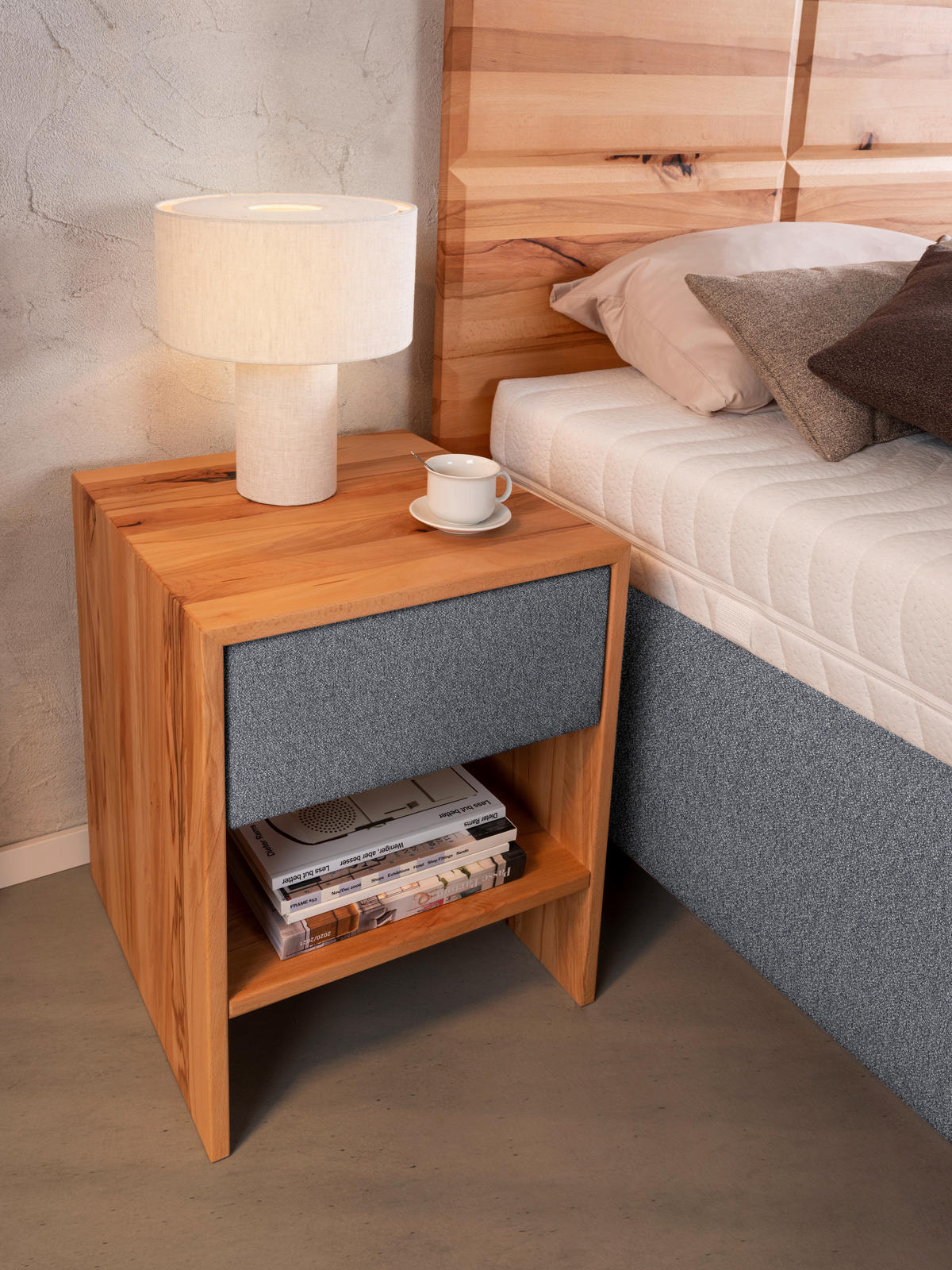 POLSTERBETT 180/200 cm  in Grau, Buchefarben  - Weiss/Buchefarben, Design, Holz/Textil (180/200cm) - Valnatura