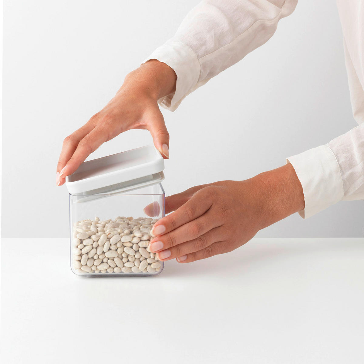 DÓZA NA POTRAVINY - průhledné/světle šedá, Design, plast (11/10.5/11cm) - Brabantia