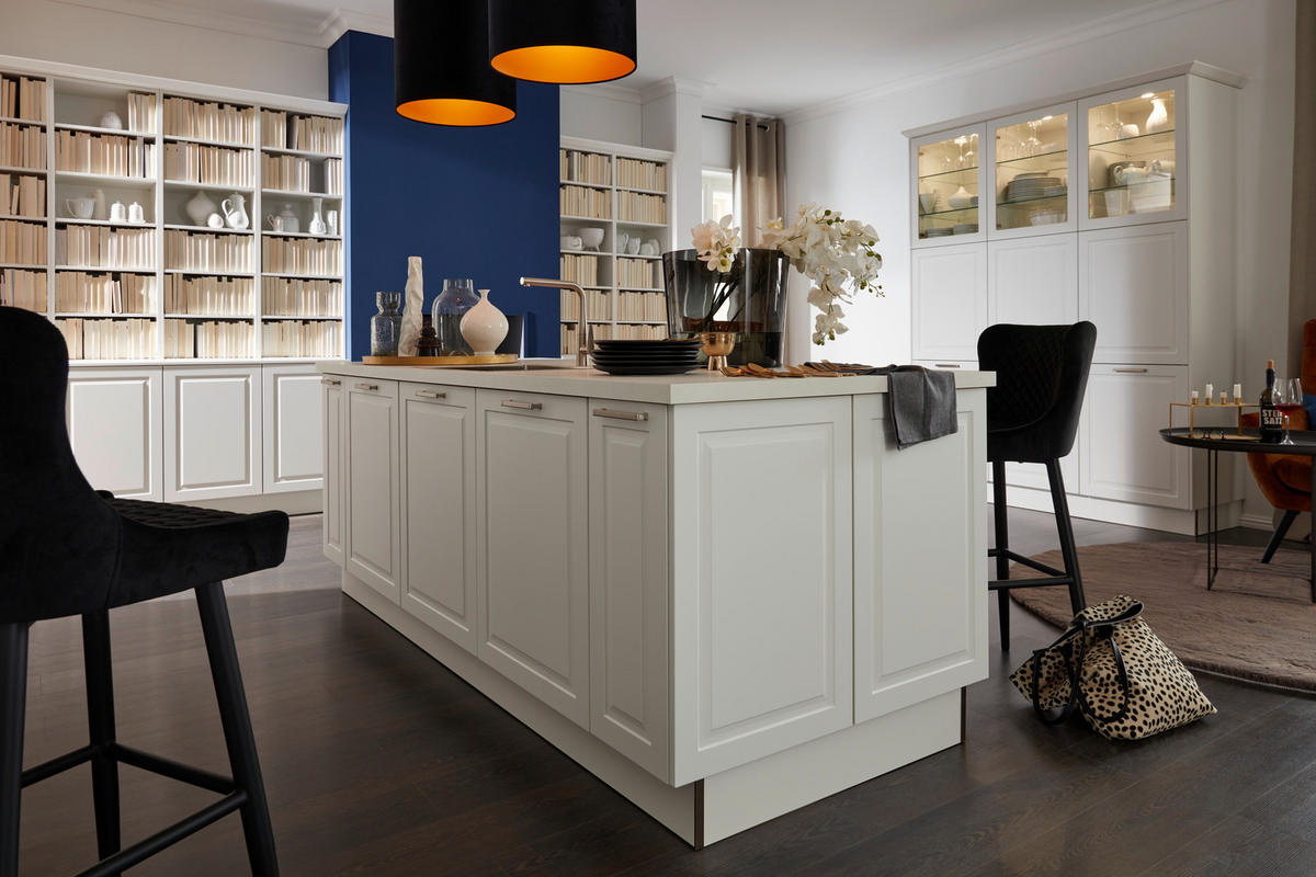 INBYGGNADSKÖK   - vit/nötfärg, Design, trämaterial - Dieter Knoll