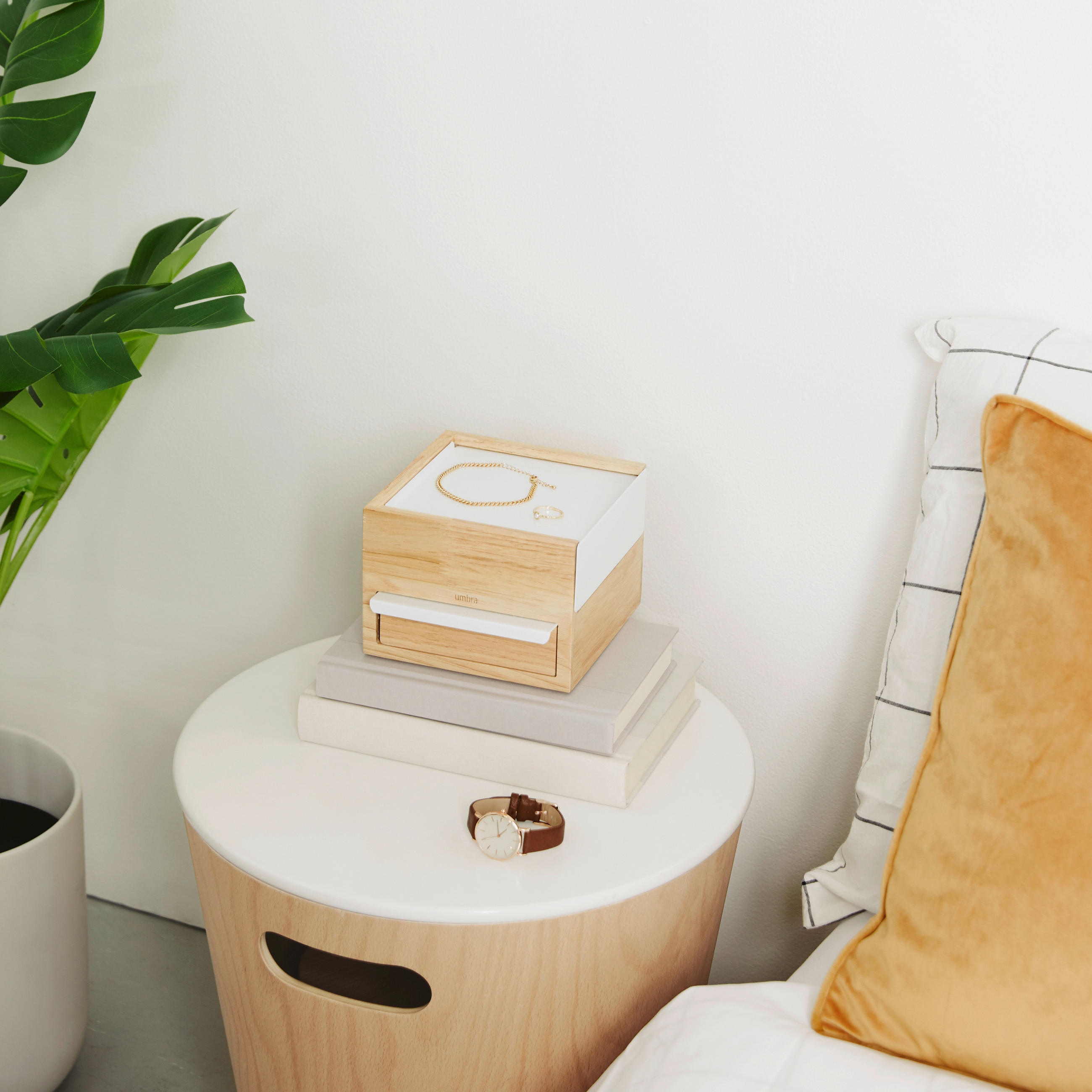 SCHMUCKBOX - Naturfarben, Design, Holz/Metall (17/11,2/15,2cm) - Umbra