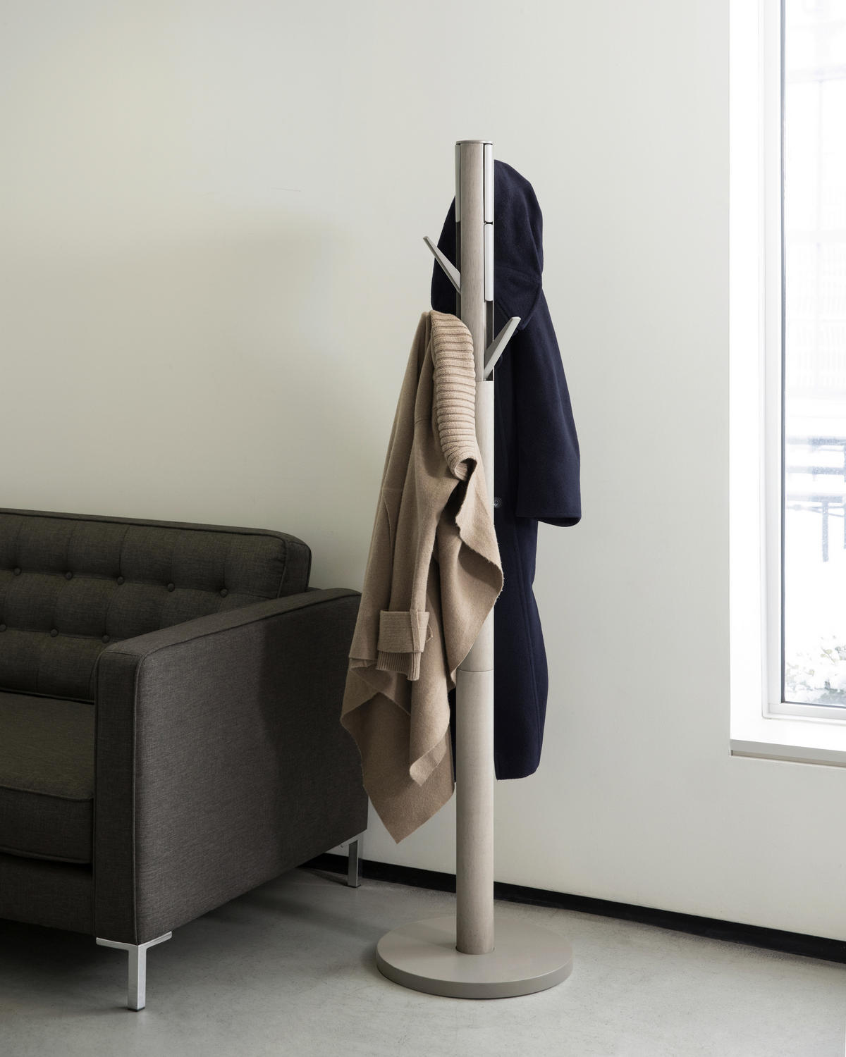 KLEIDERSTÄNDER in Grau 40/168/40 cm   - Grau, Basics, Holz (40/168/40cm) - Umbra